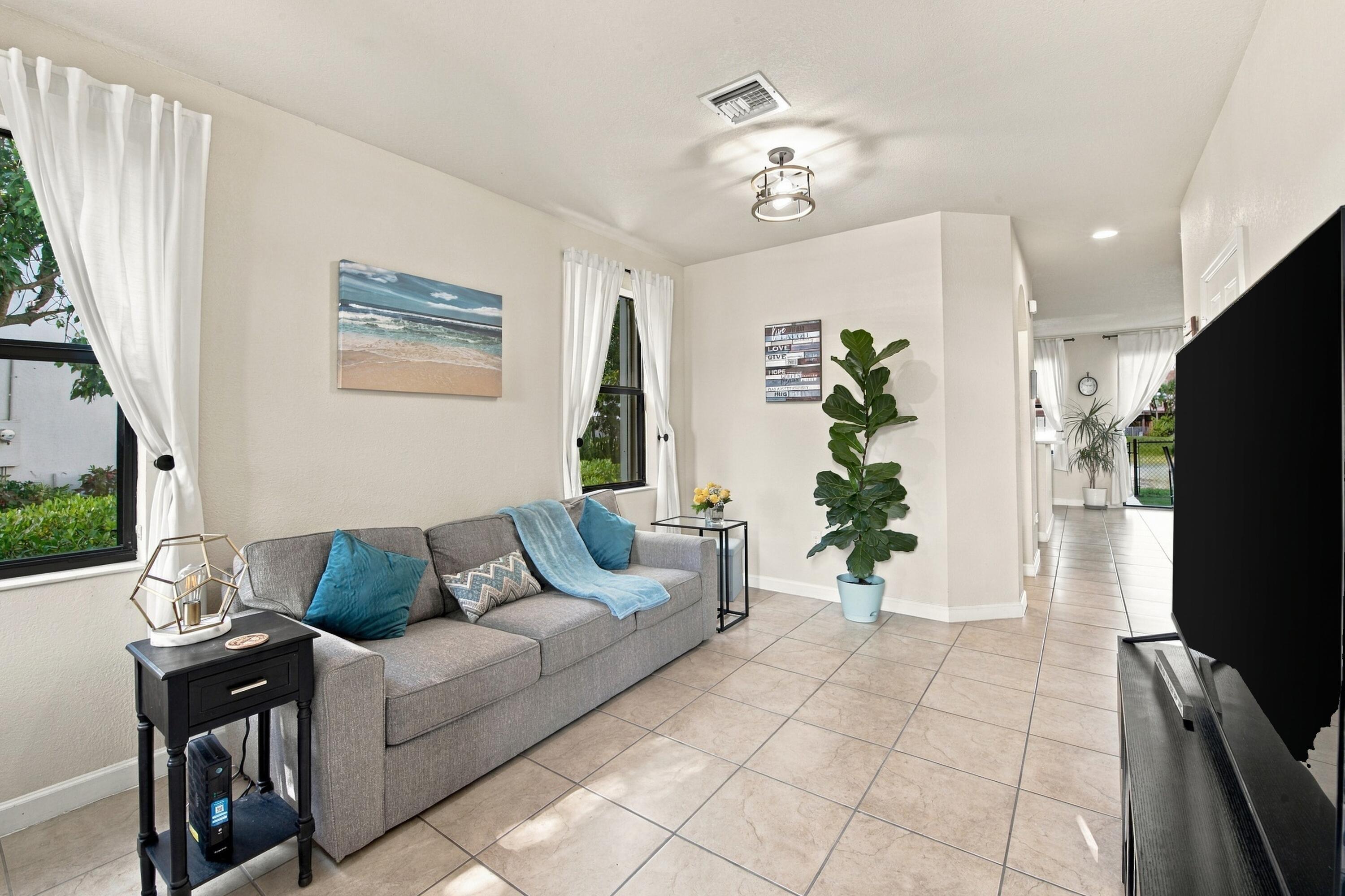 4244 SW 164TH Court, Miami, FL 33185, Miami - Photo 3