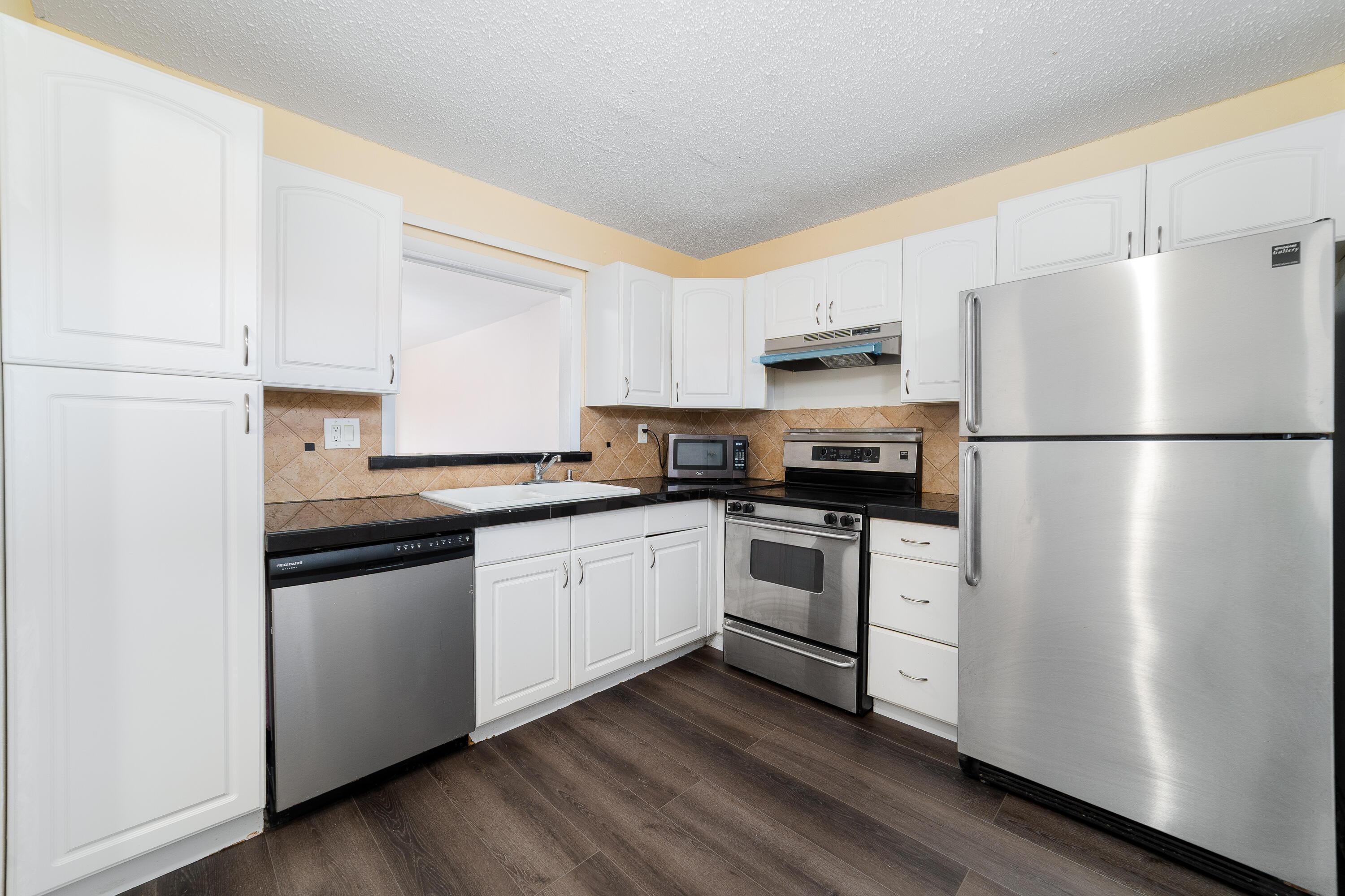408 NW 68th Avenue 502, Plantation, FL 33317, Plantation - Photo 5