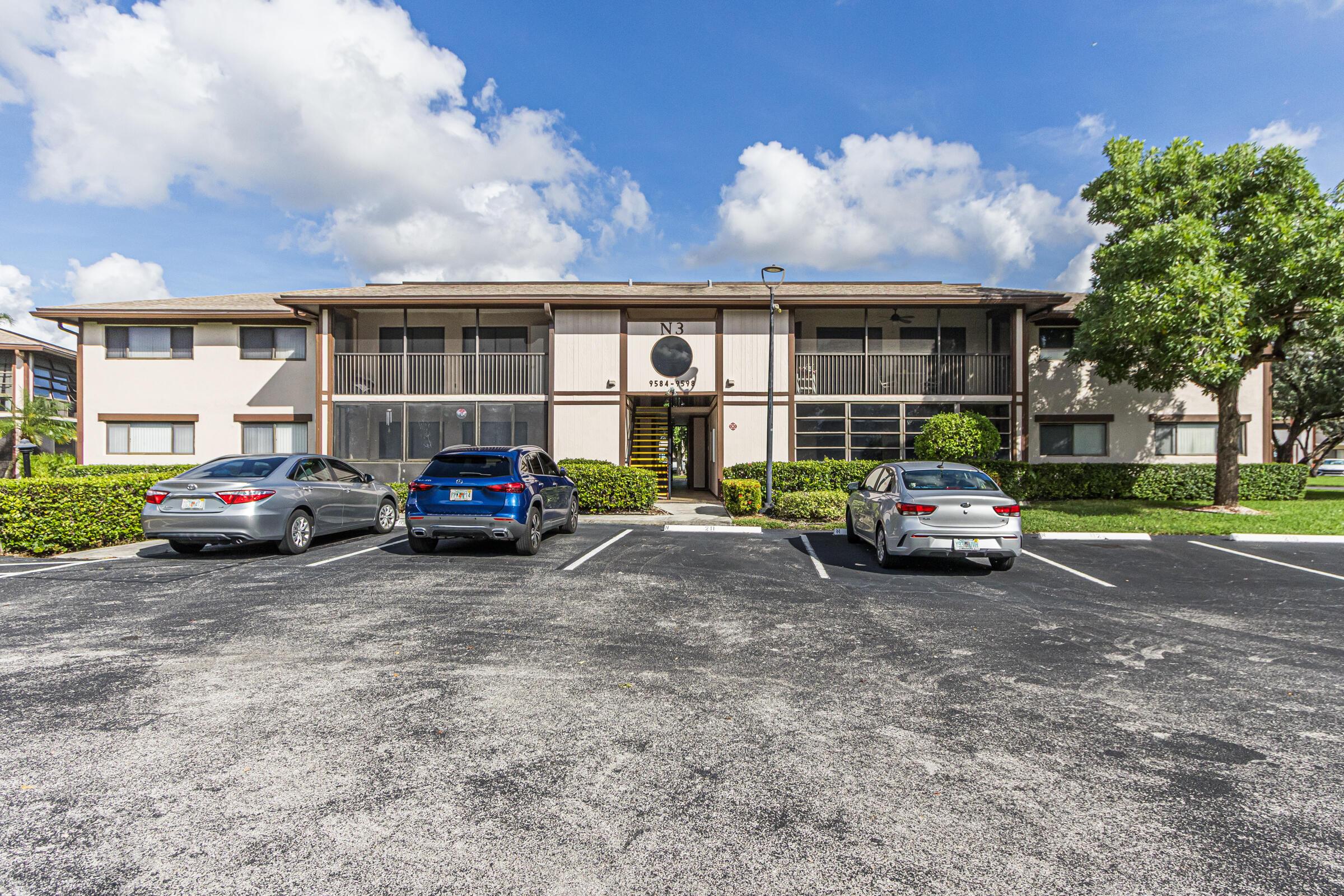 9584 N BELFORT Circle 112, Tamarac, FL 33321, Tamarac - Photo 4