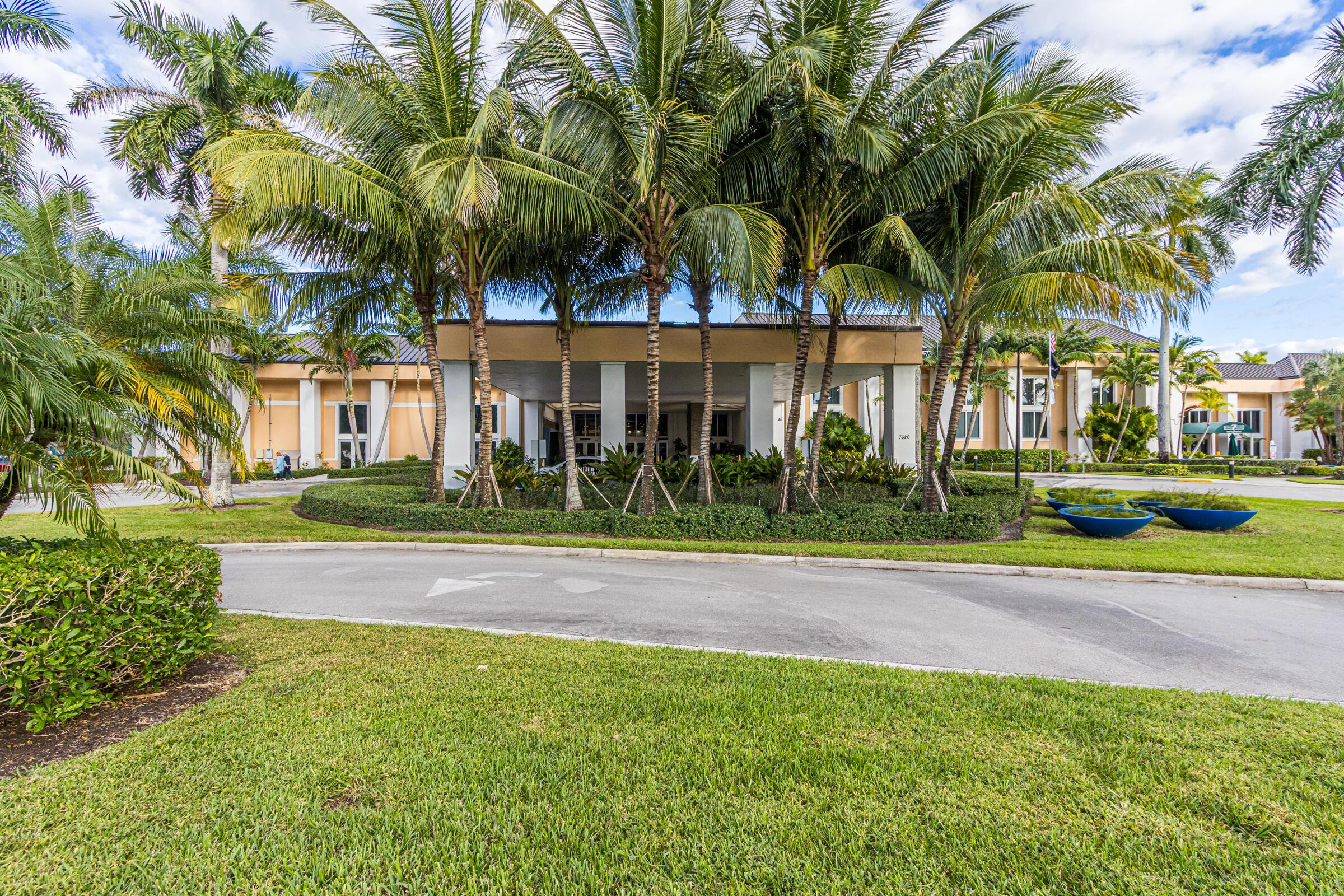 9584 N BELFORT Circle 112, Tamarac, FL 33321, Tamarac - Photo 5