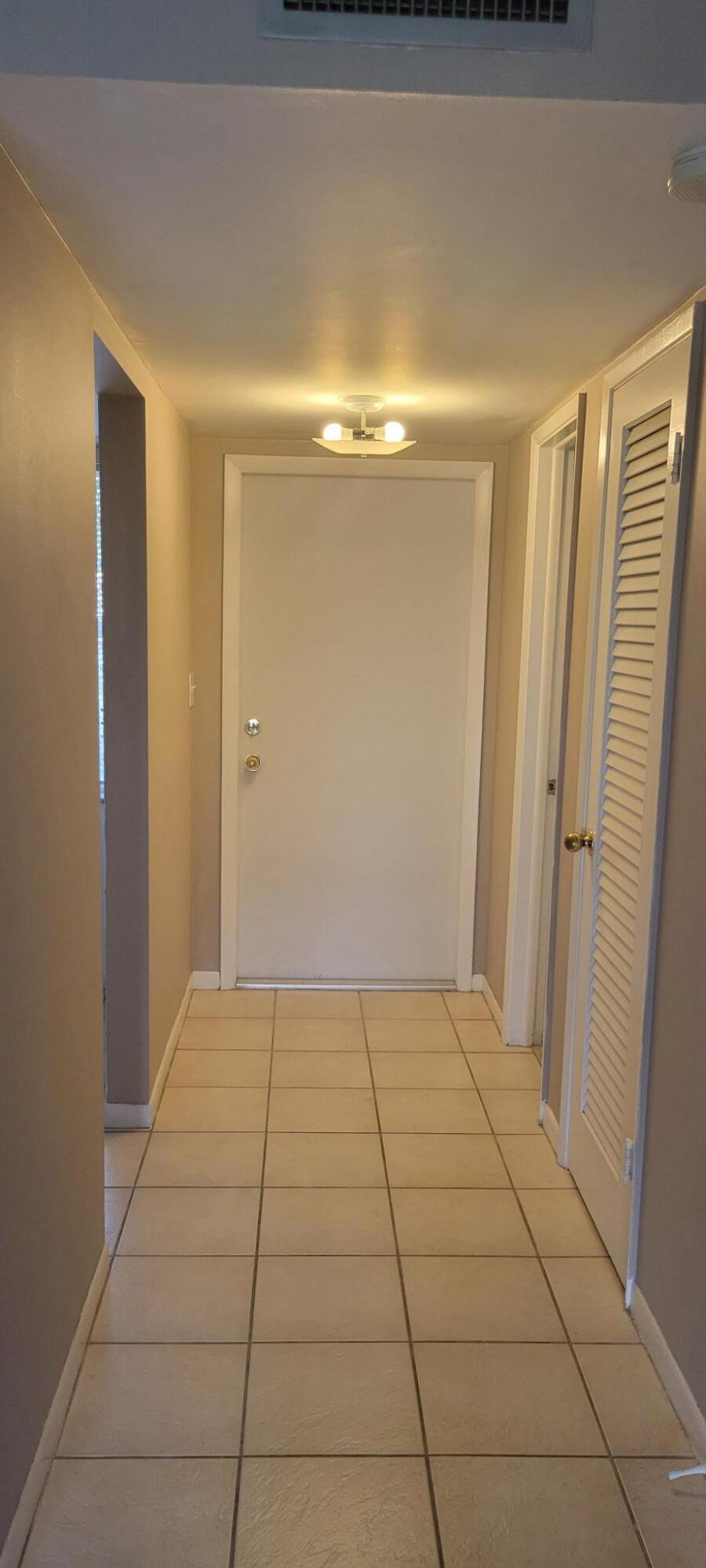 4700 Washington Street 105, Hollywood, FL 33021, Hollywood - Photo 4