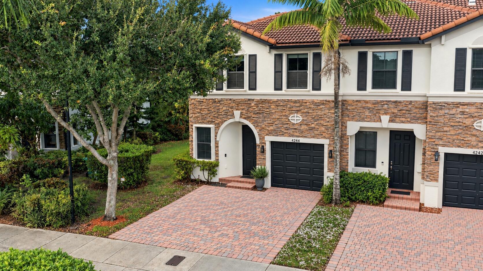 4244 SW 164TH Court, Miami, FL 33185, Miami - Photo 2