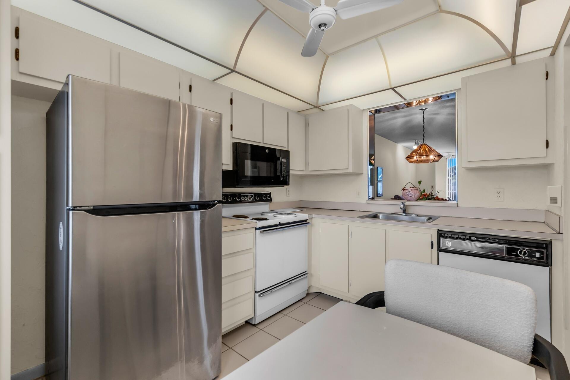 14307 BEDFORD Drive 306, Delray Beach, FL 33446, Delray Beach - Photo 3