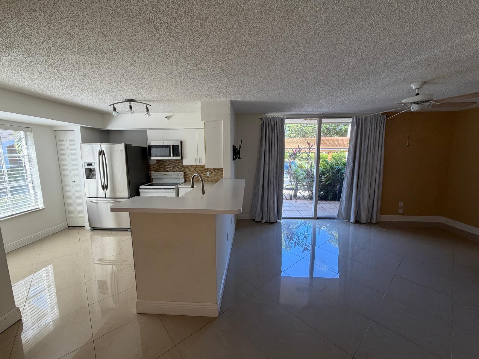 123 Yacht Club Way 111, Hypoluxo, FL 33462, Hypoluxo - Photo 5