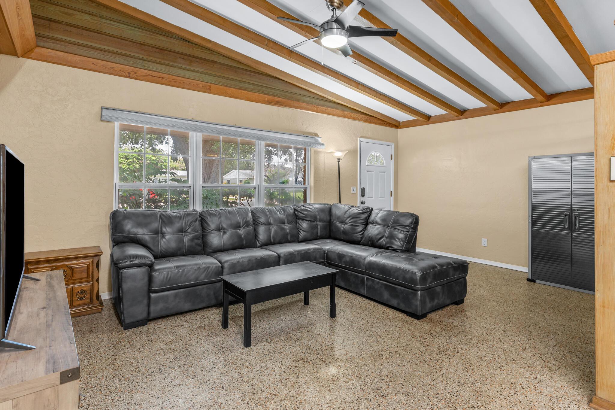 2456 CORTEZ Avenue, Vero Beach, FL 32960, Vero Beach - Photo 4