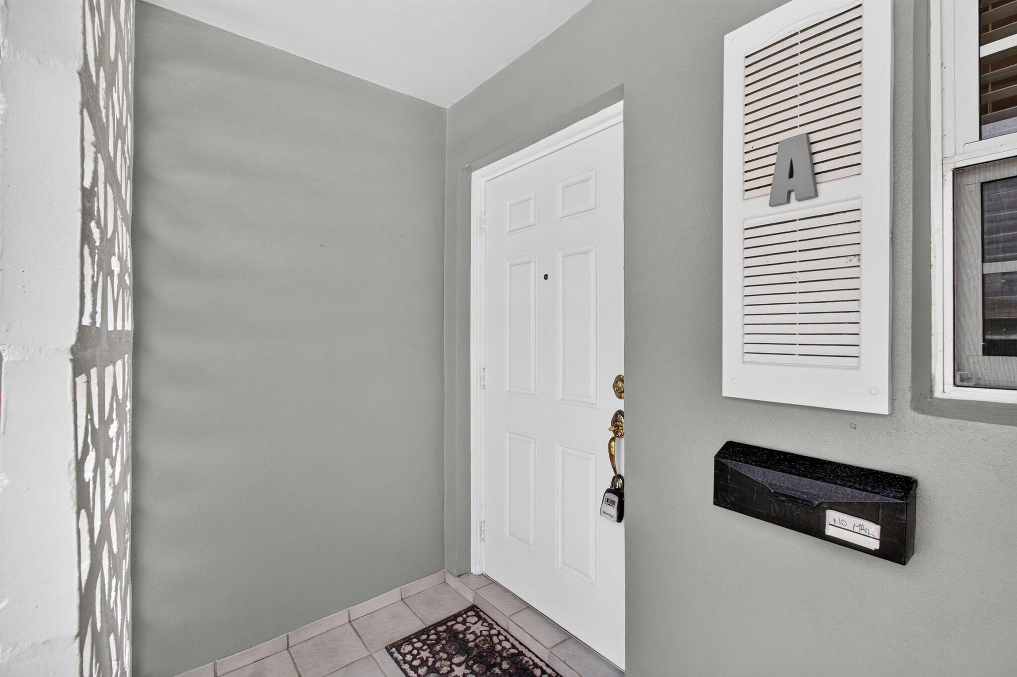 702 South Drive A, Delray Beach, FL 33445, Delray Beach - Photo 3