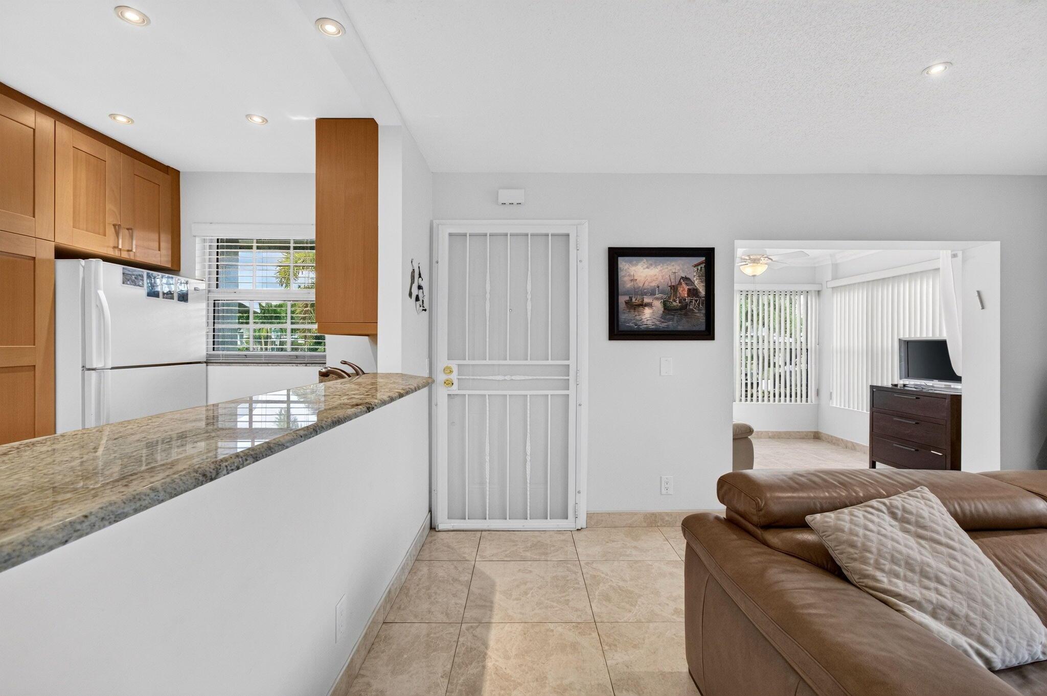 702 South Drive A, Delray Beach, FL 33445, Delray Beach - Photo 5