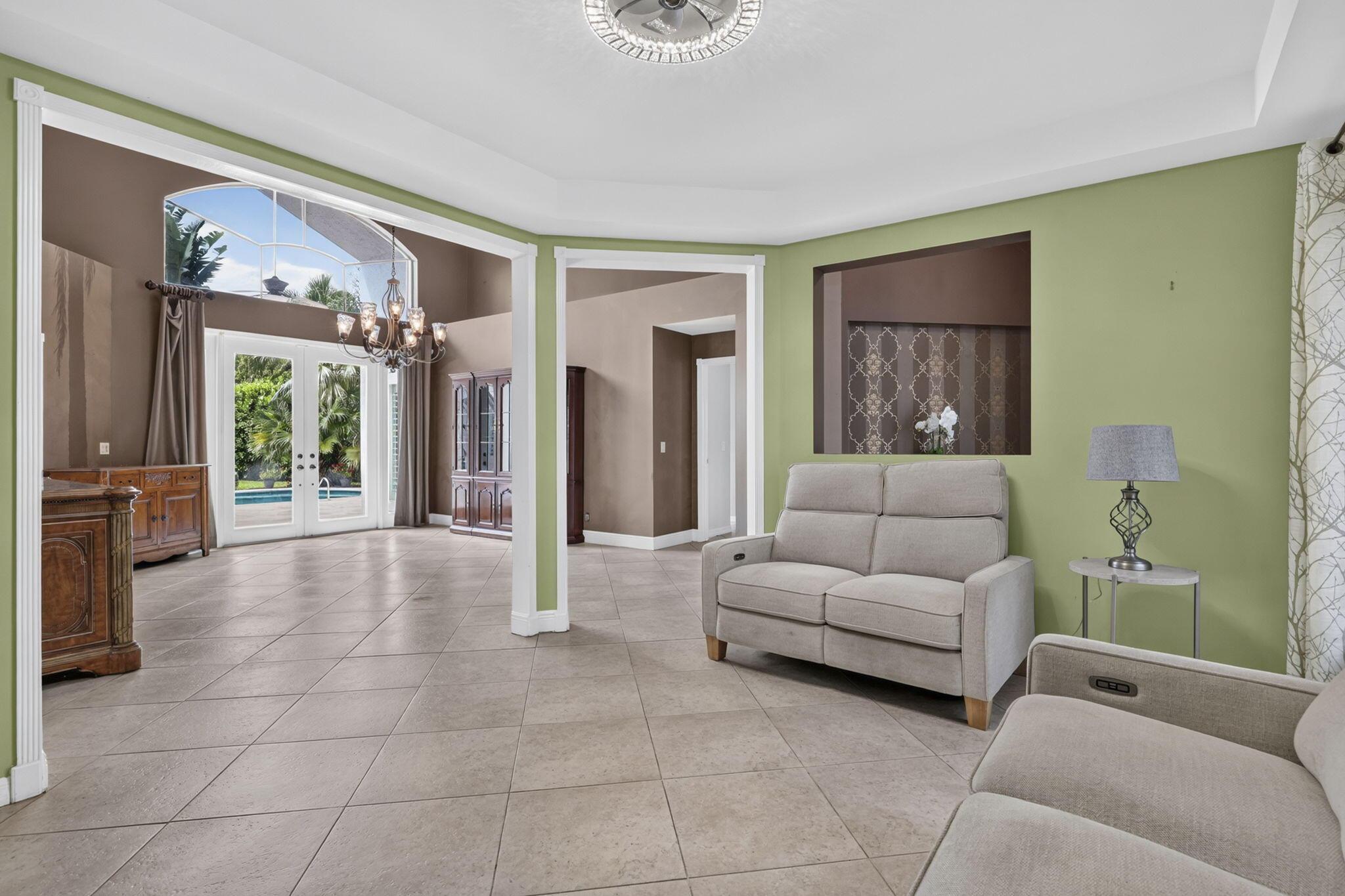 486 S Peacock Lane, Jupiter, FL 33458, Jupiter - Photo 5