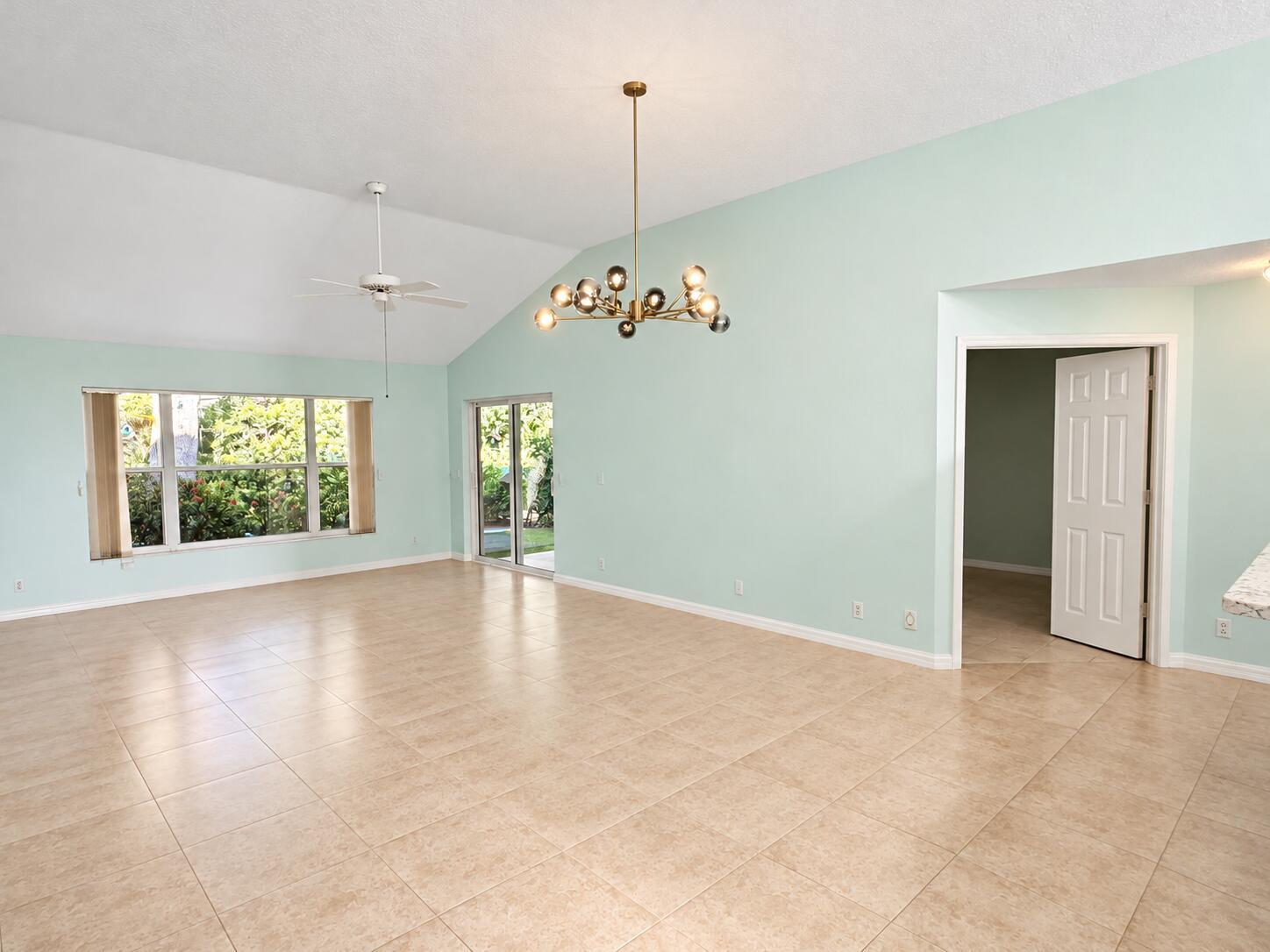 3007 Casa Rio Court, Palm Beach Gardens, FL 33418, Palm Beach Gardens - Photo 4