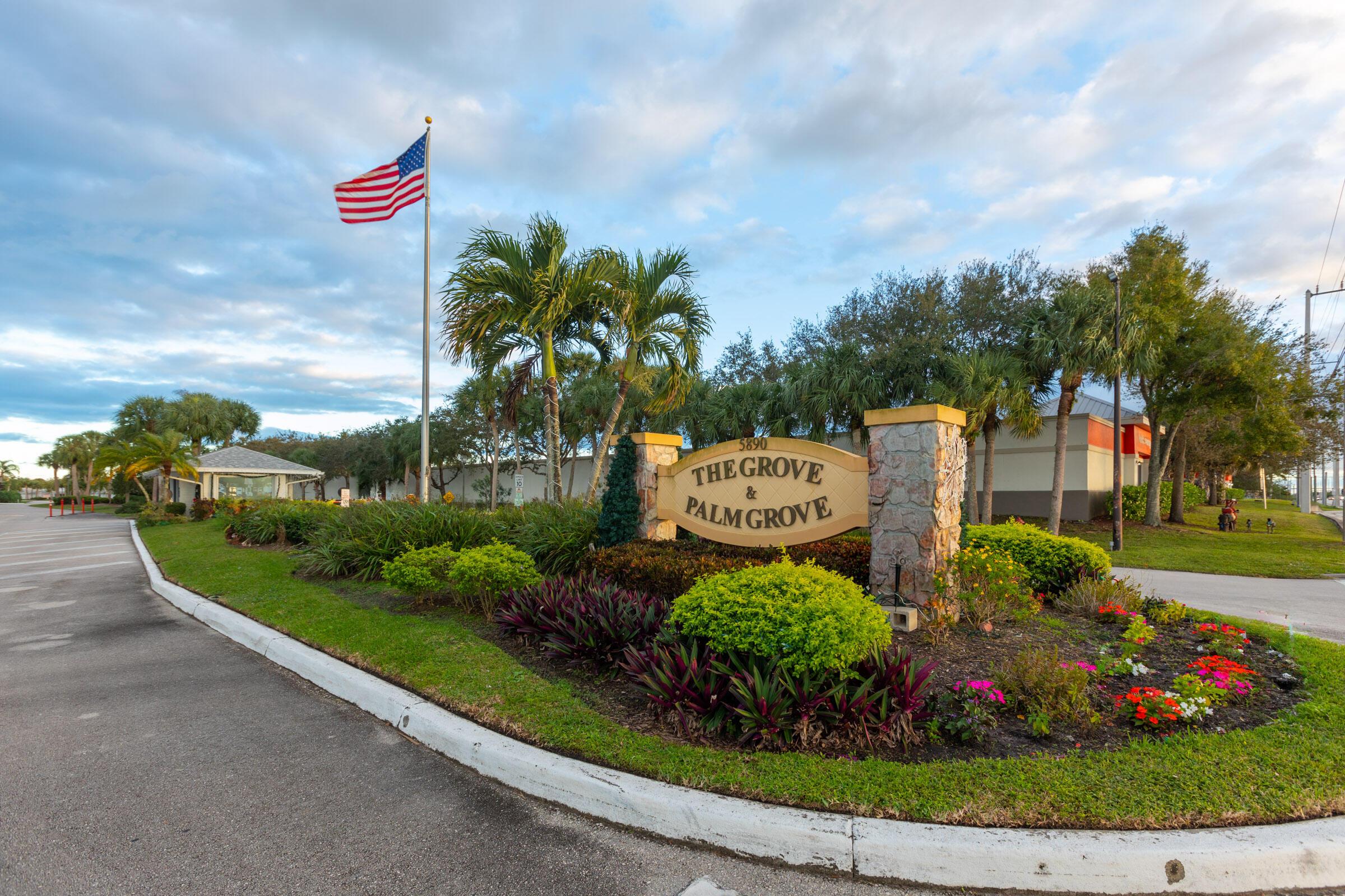 5794 Moss Court 7E, Fort Pierce, FL 34982, Fort Pierce - Photo 2