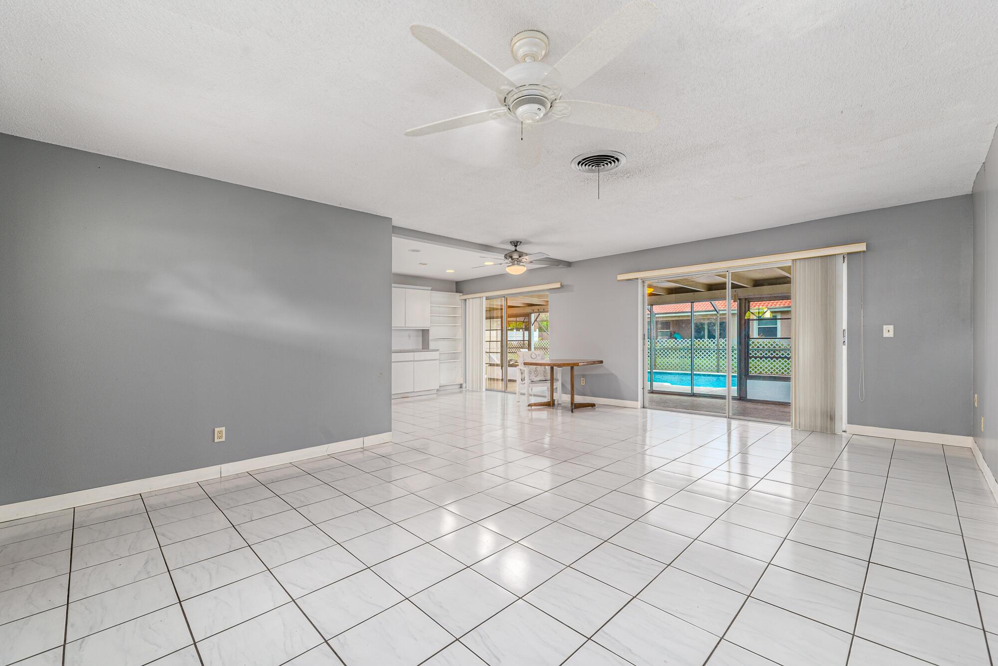 925 SE OSCEOLA Street, Stuart, FL 34994, Stuart - Photo 4
