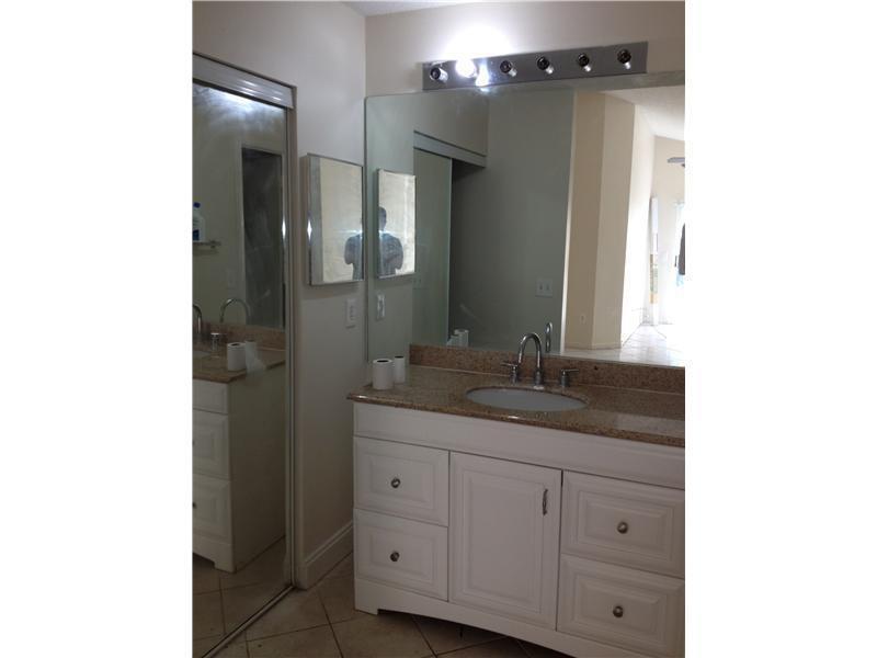 1307 E Glen Oak Road, North Lauderdale, FL 33068, North Lauderdale - Photo 2