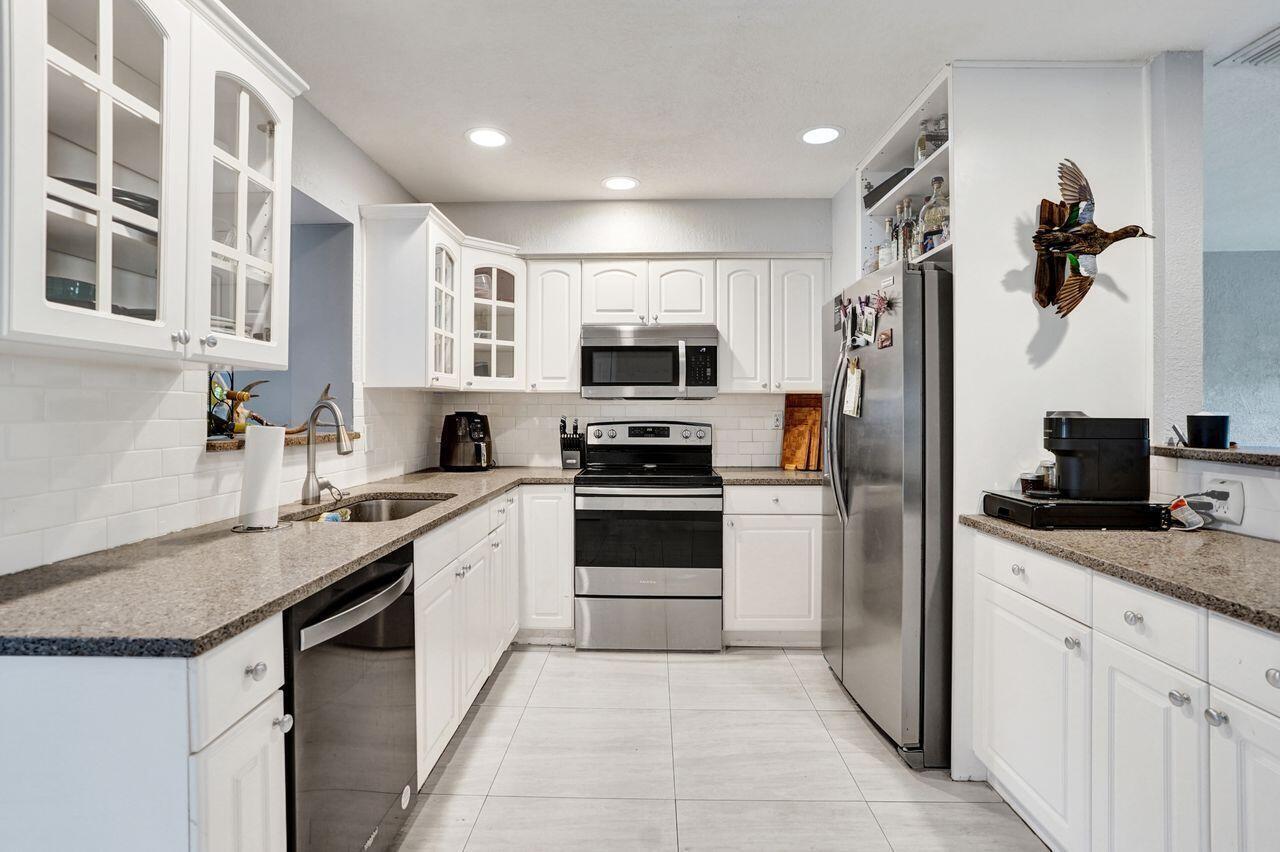 2359 Holly Lane, Palm Beach Gardens, FL 33410, Palm Beach Gardens