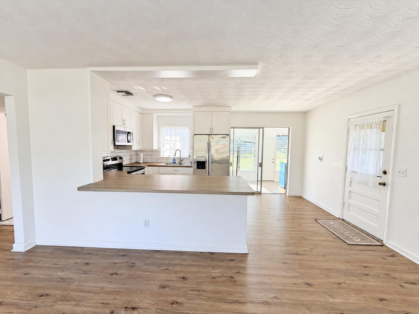 116 NE ENTRADA Avenue, Port St. Lucie, FL 34952, Port St. Lucie - Photo 4