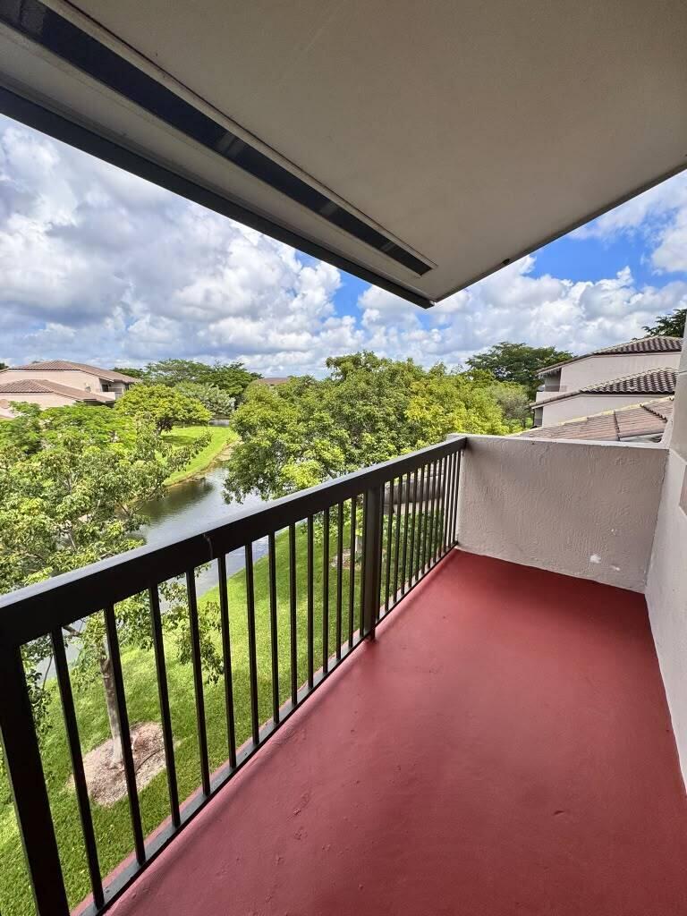 9887 NOB HILL Court, Sunrise, FL 33351, Sunrise - Photo 4