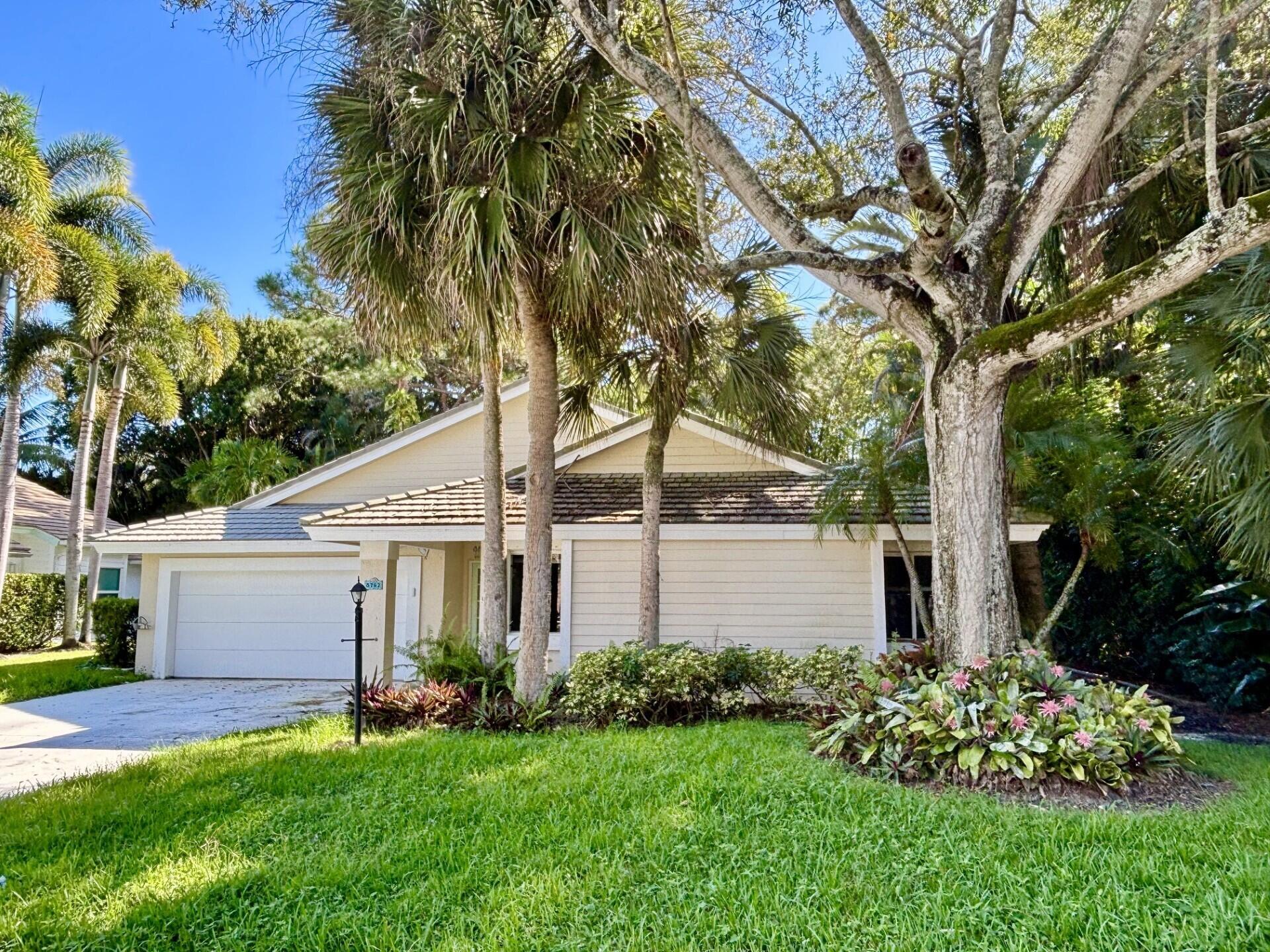 5762 Peachwood Court, Jupiter, FL 33458, Jupiter - Photo 2