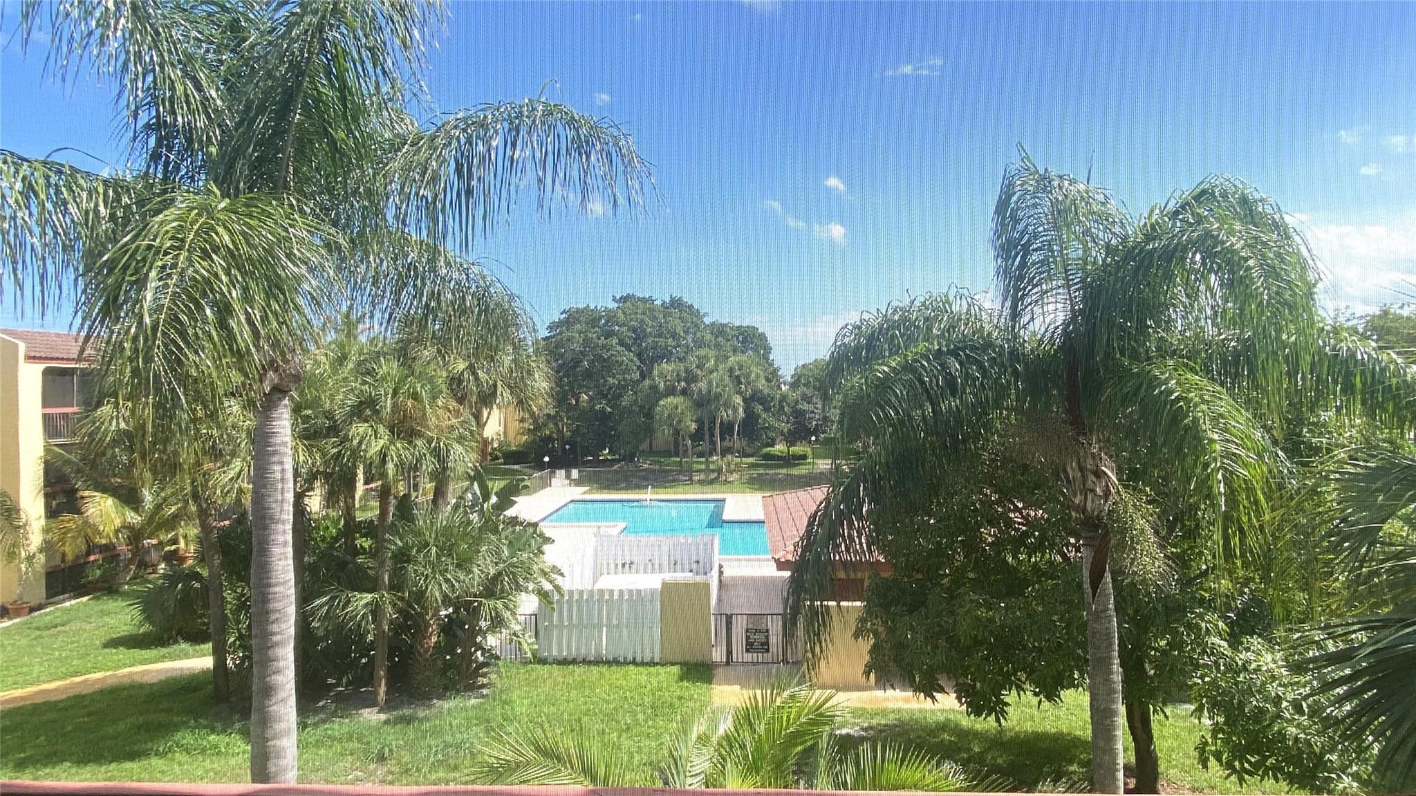 733 SE 1ST Way 302, Deerfield Beach, FL 33441, Deerfield Beach - Photo 2