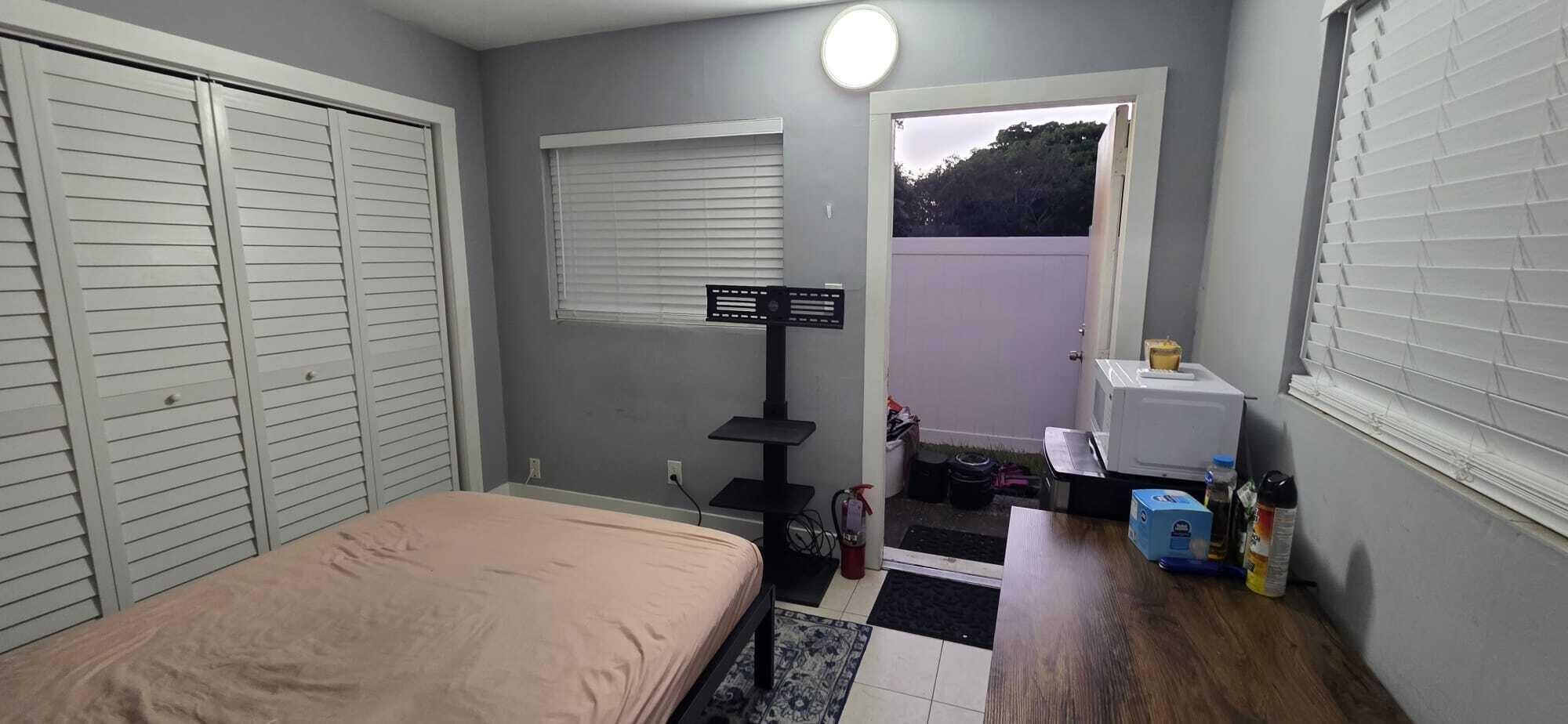1109 NW 5th Street 5, Fort Lauderdale, FL 33311, Fort Lauderdale - Photo 2