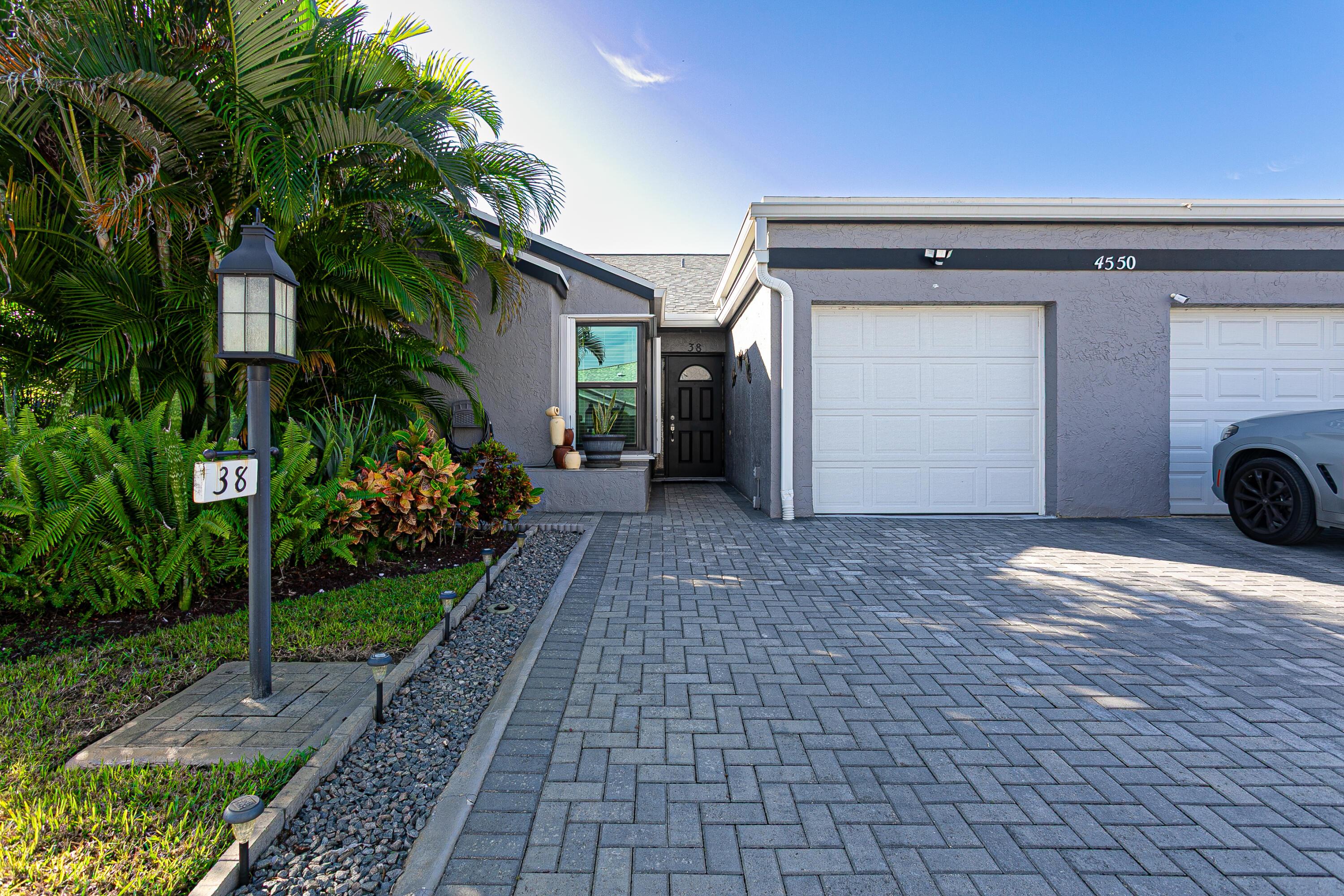 4550 Biddeford Avenue 38, West Palm Beach, FL 33417, West Palm Beach - Photo 3