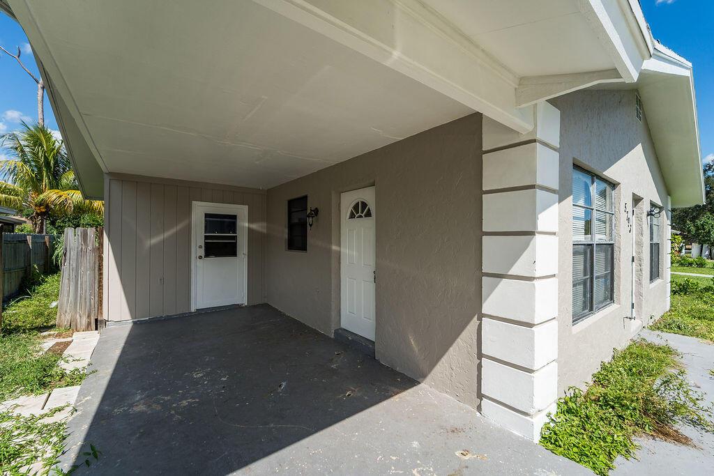 5793 Kumquat Road, West Palm Beach, FL 33413, West Palm Beach - Photo 2