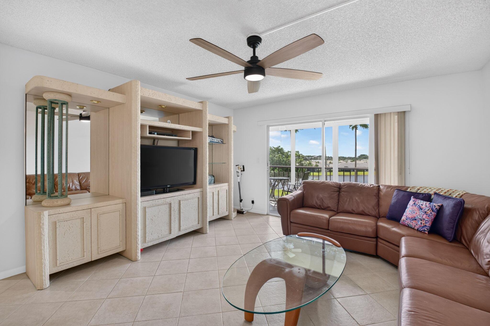 6936 HUNTINGTON Lane 403, Delray Beach, FL 33446, Delray Beach - Photo 3