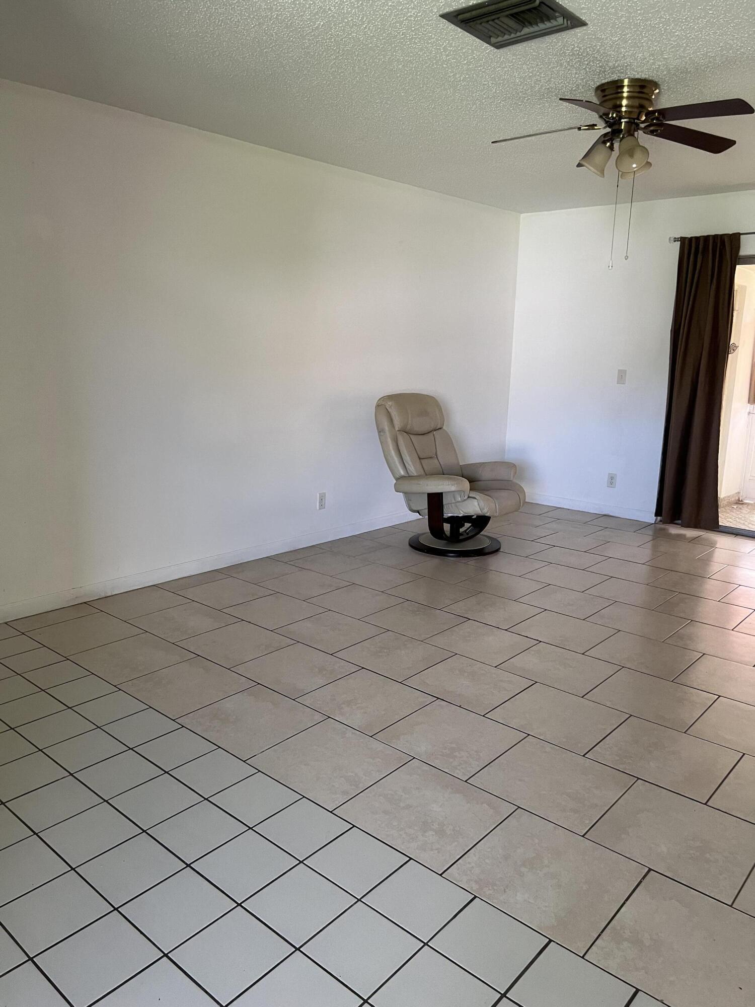 2640 DUDLEY Drive E F, West Palm Beach, FL 33415, West Palm Beach - Photo 3