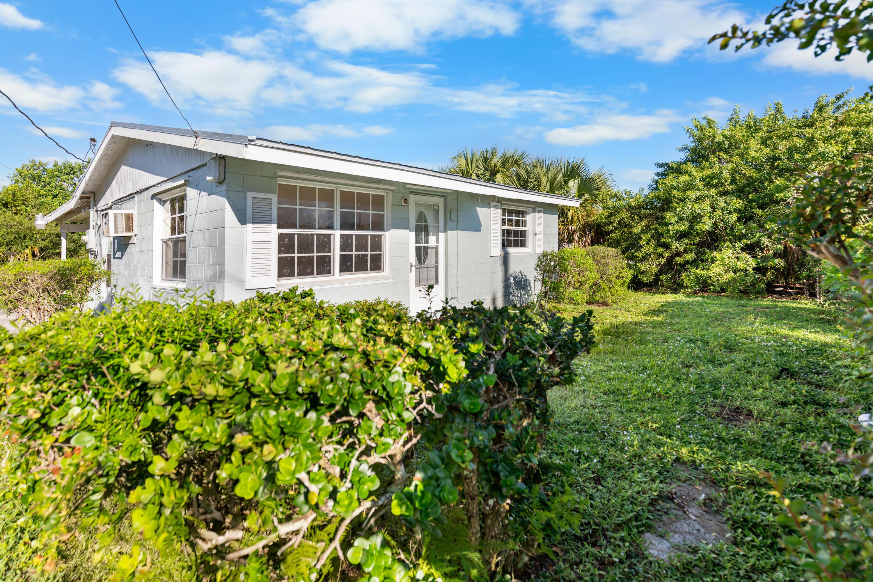 4229 25th Avenue, Vero Beach, FL 32967, Vero Beach - Photo 2