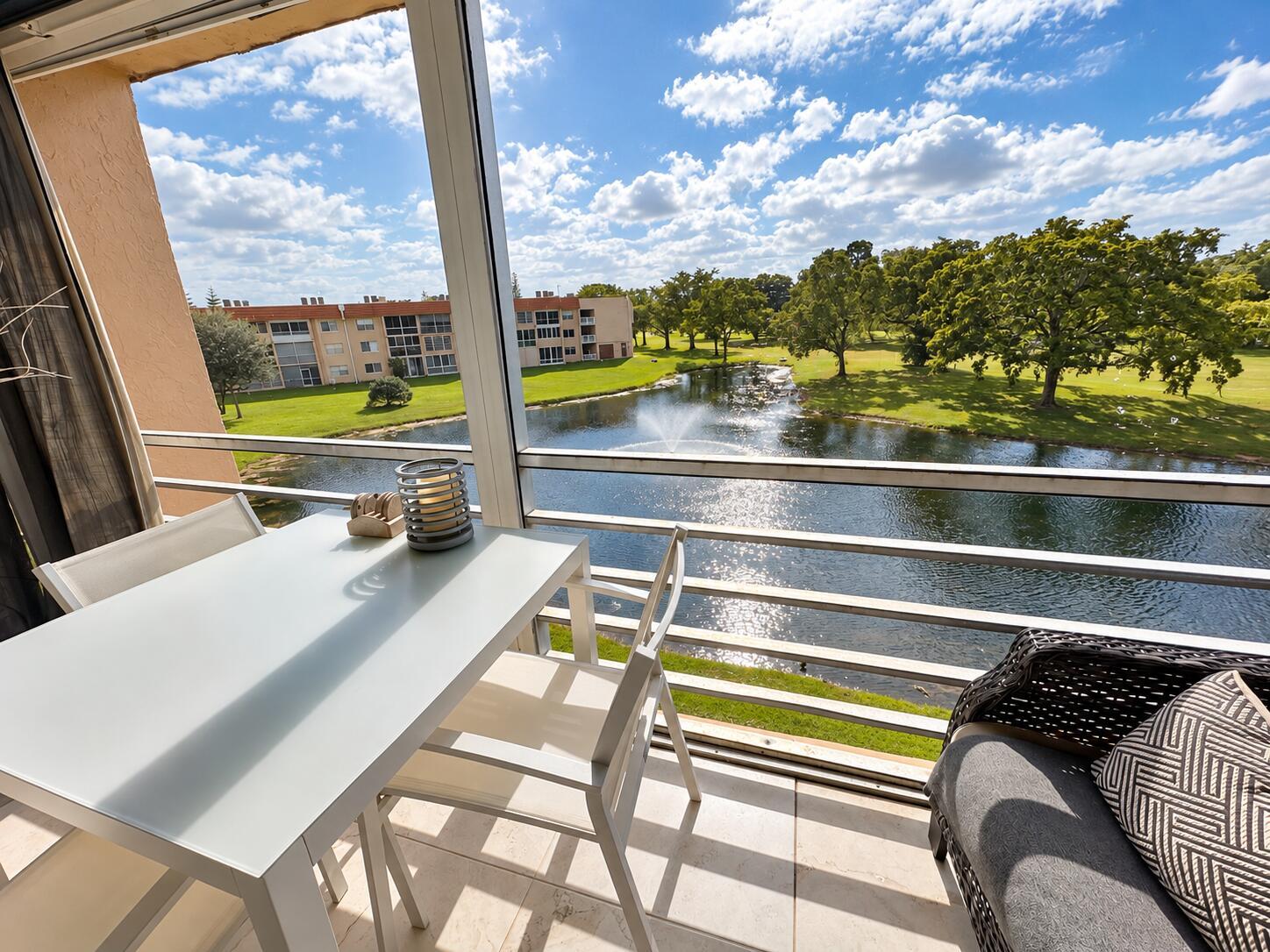 9241 SUNRISE LAKES Boulevard 308, Sunrise, FL 33322, Sunrise - Photo 2