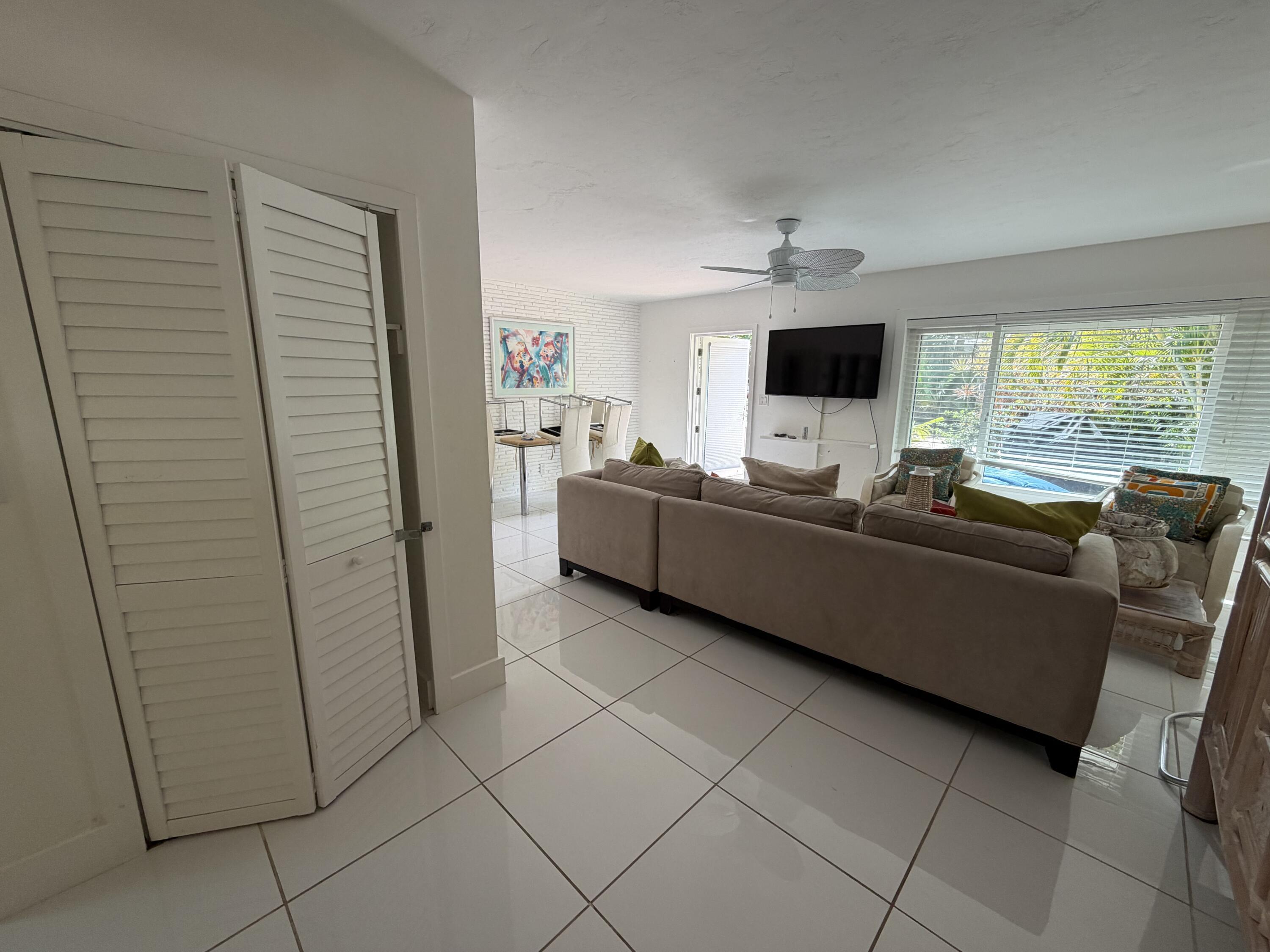 4430 Sea Grape Drive 1, Lauderdale-By-The-Sea, FL 33308, Lauderdale-By-The-Sea - Photo 3