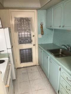 17050 NE 14th Avenue 208, North Miami Beach, FL 33162, North Miami Beach - Photo 2