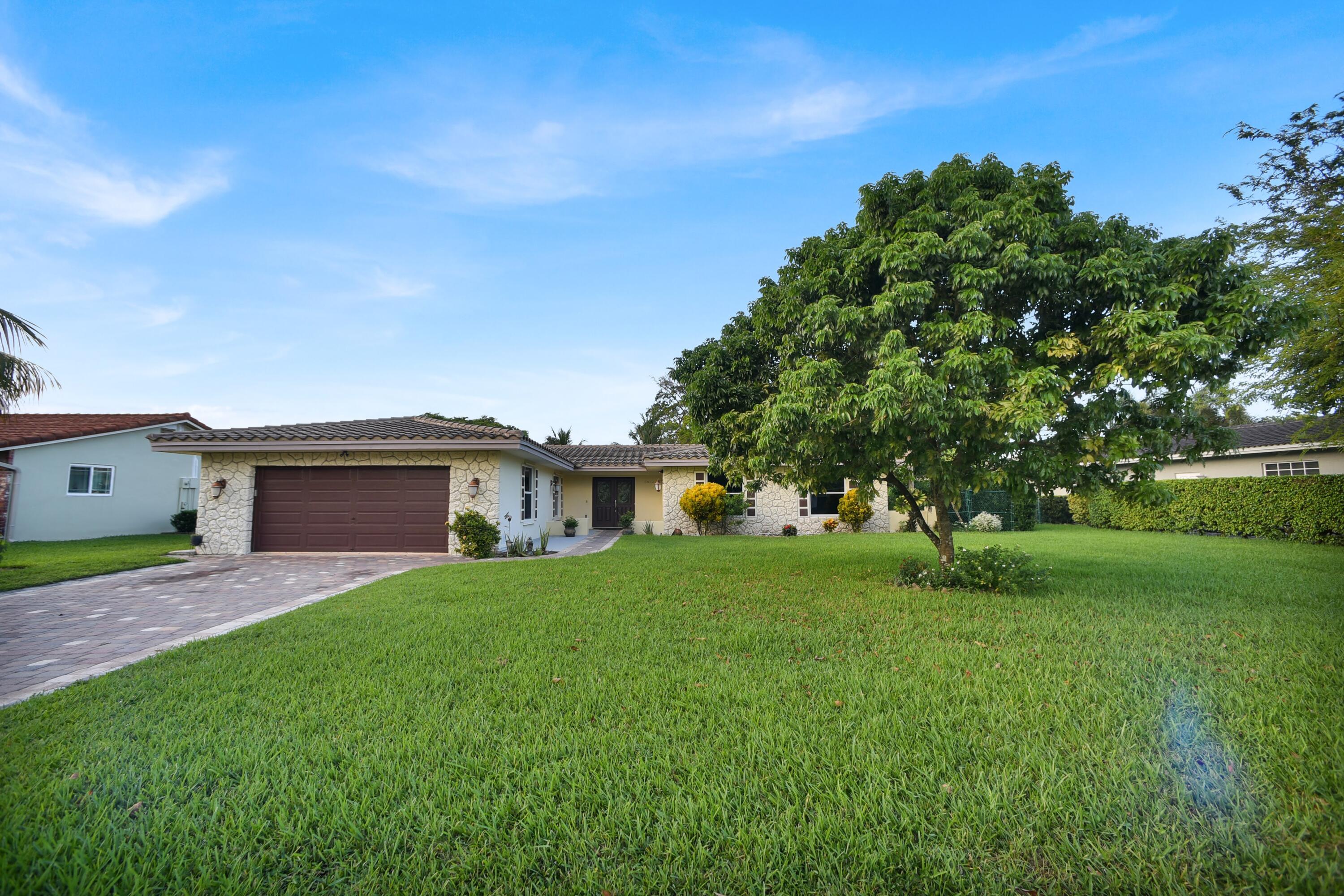 3660 NW 104TH Avenue, Coral Springs, FL 33065, Coral Springs - Photo 3