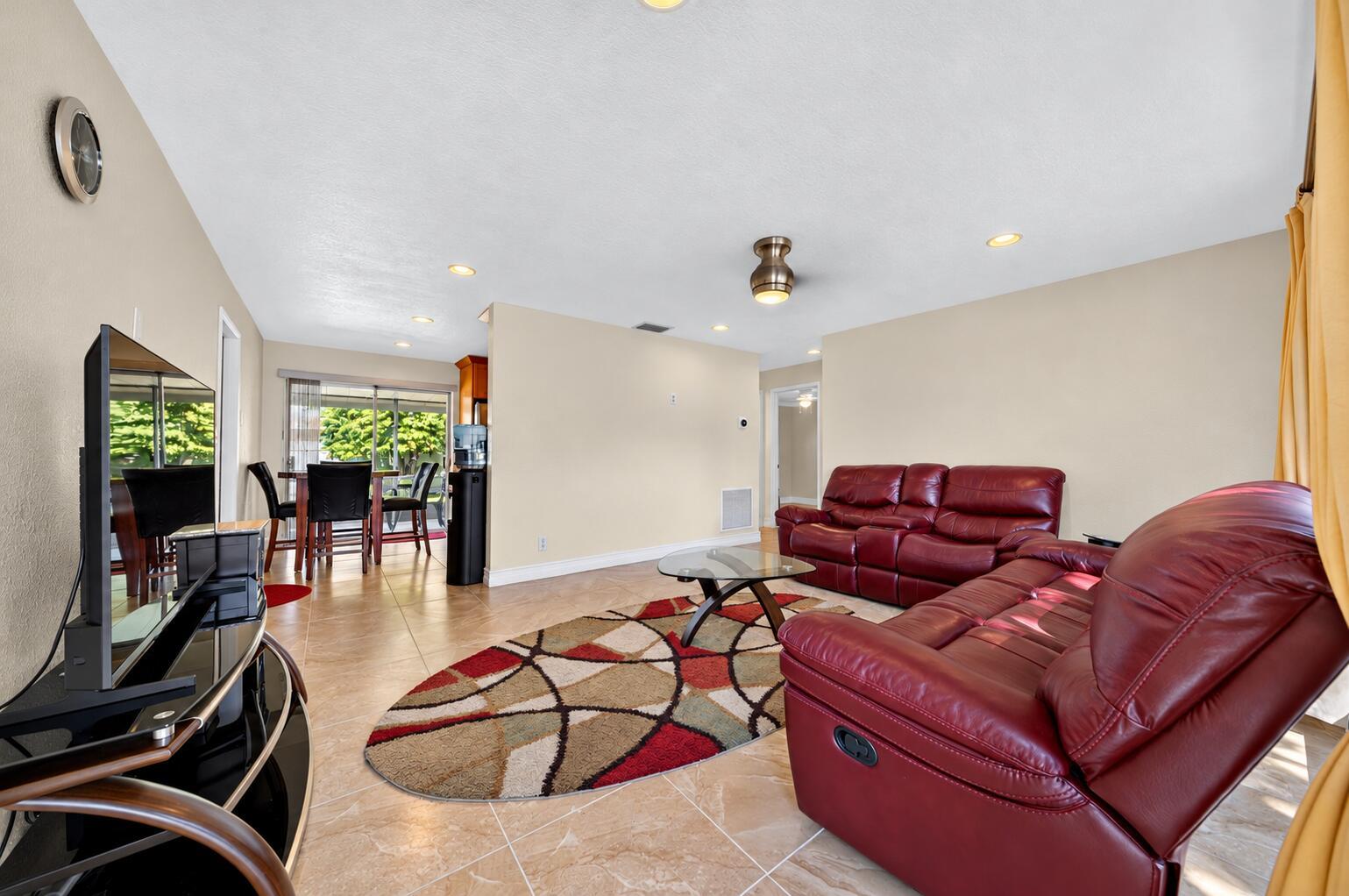 4821 SW 18TH Street, Fort Lauderdale, FL 33317, Fort Lauderdale - Photo 3