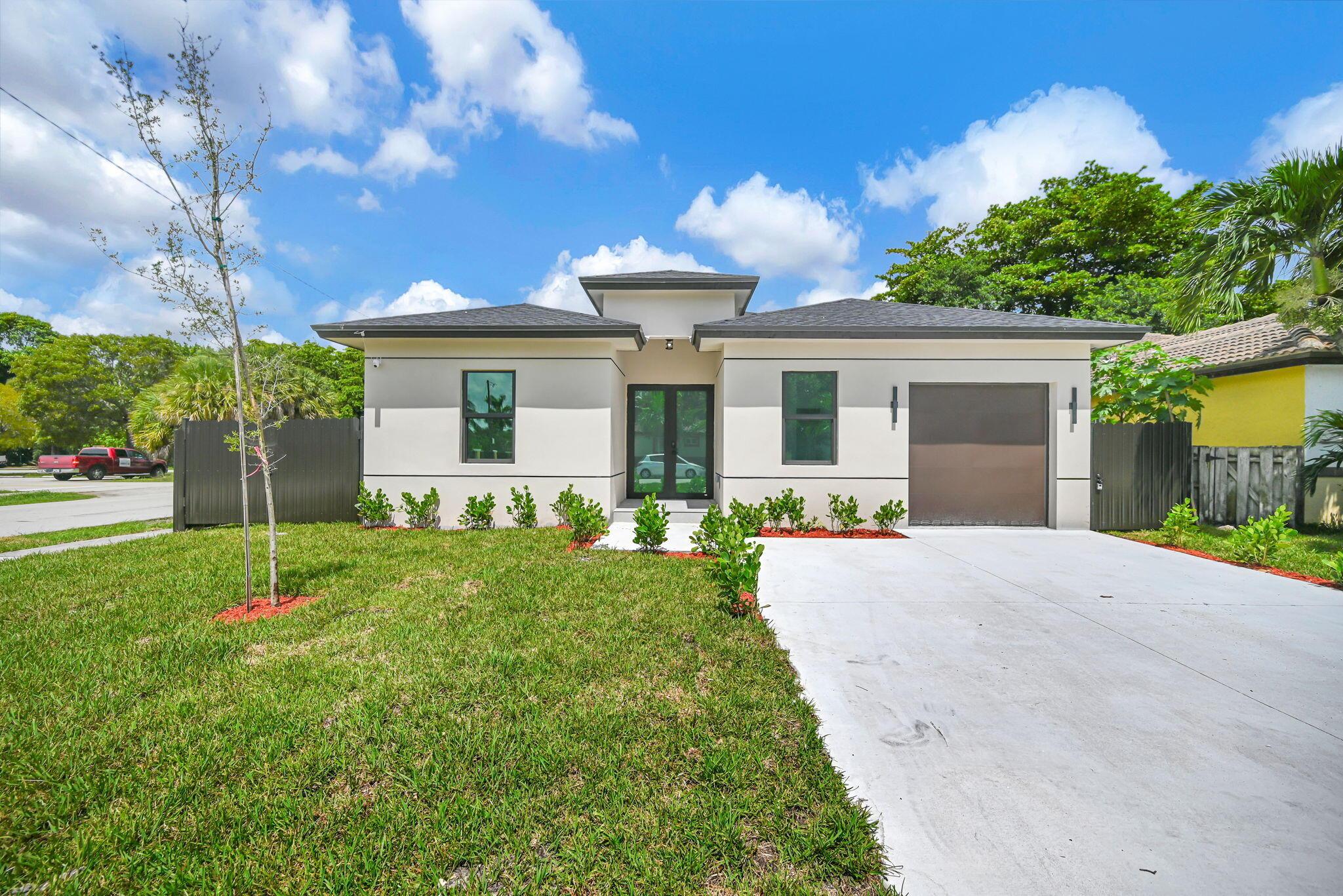 2791 NW 11TH Court, Fort Lauderdale, FL 33311, Fort Lauderdale - Photo 2