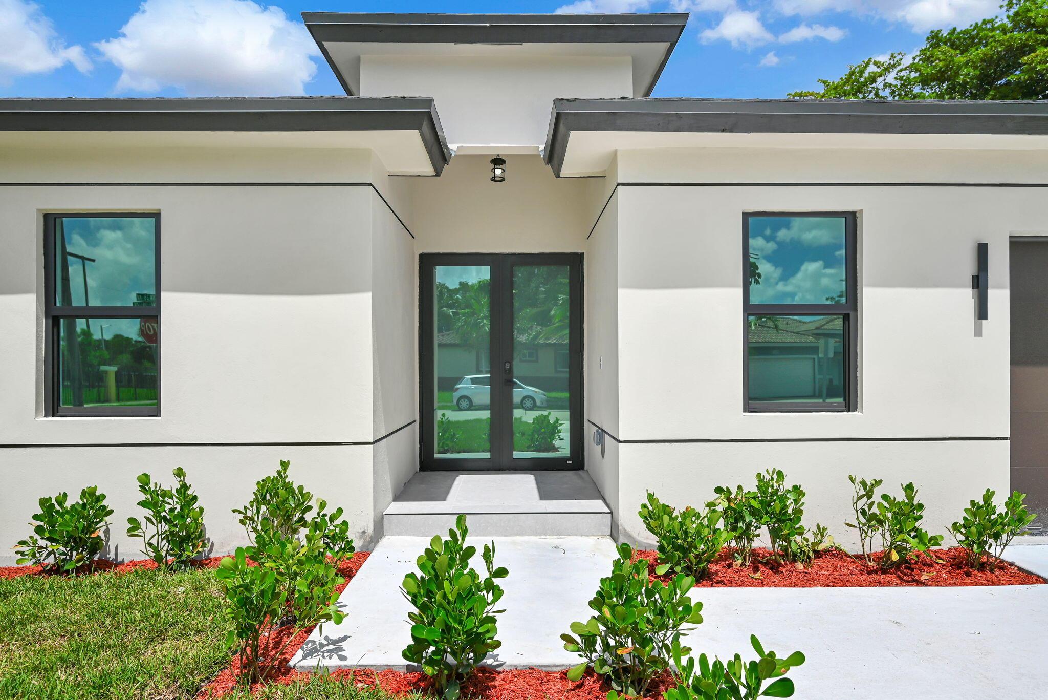 2791 NW 11TH Court, Fort Lauderdale, FL 33311, Fort Lauderdale - Photo 4