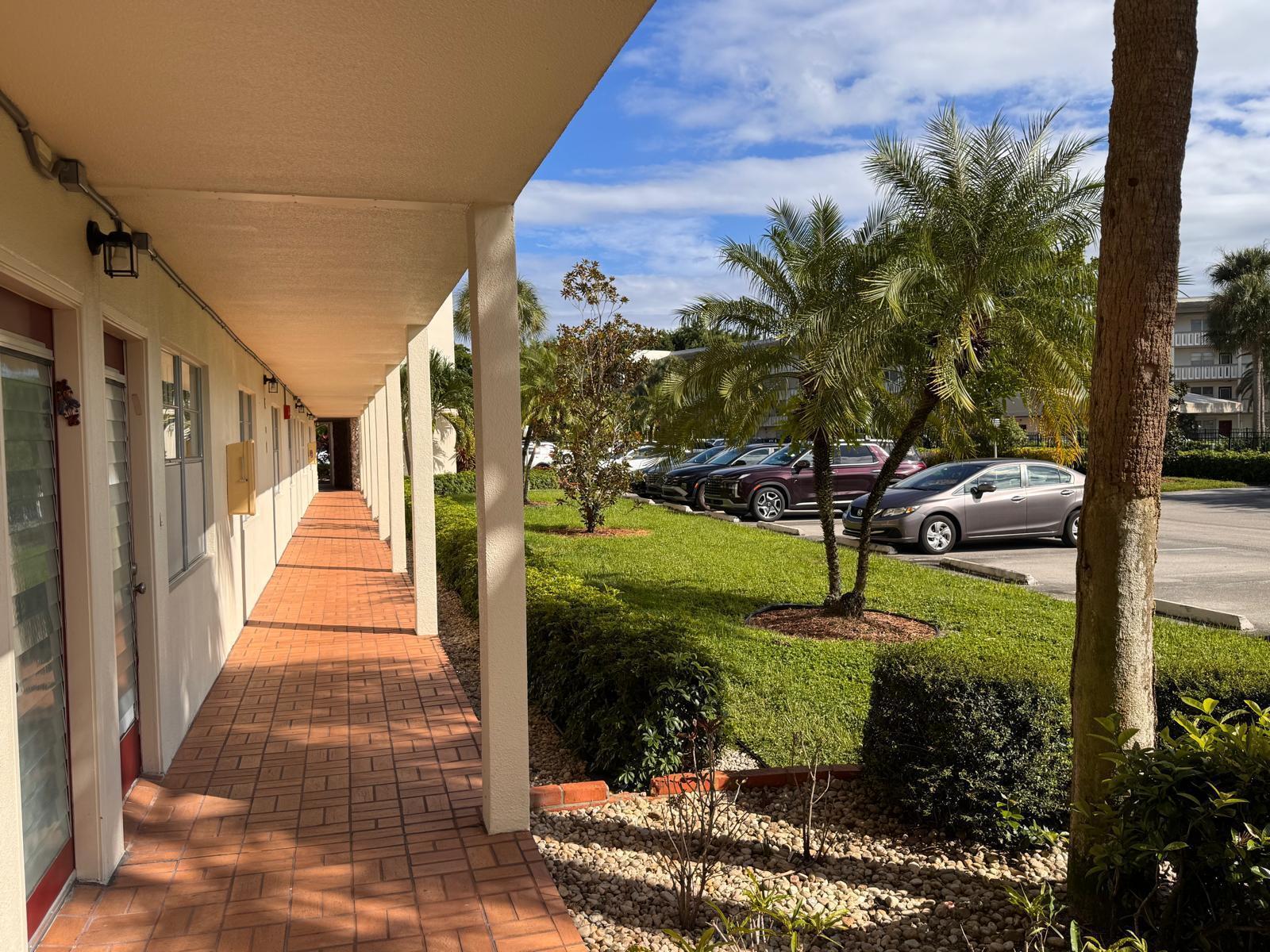 3404 BIMINI Lane H4, Coconut Creek, FL 33066, Coconut Creek - Photo 3