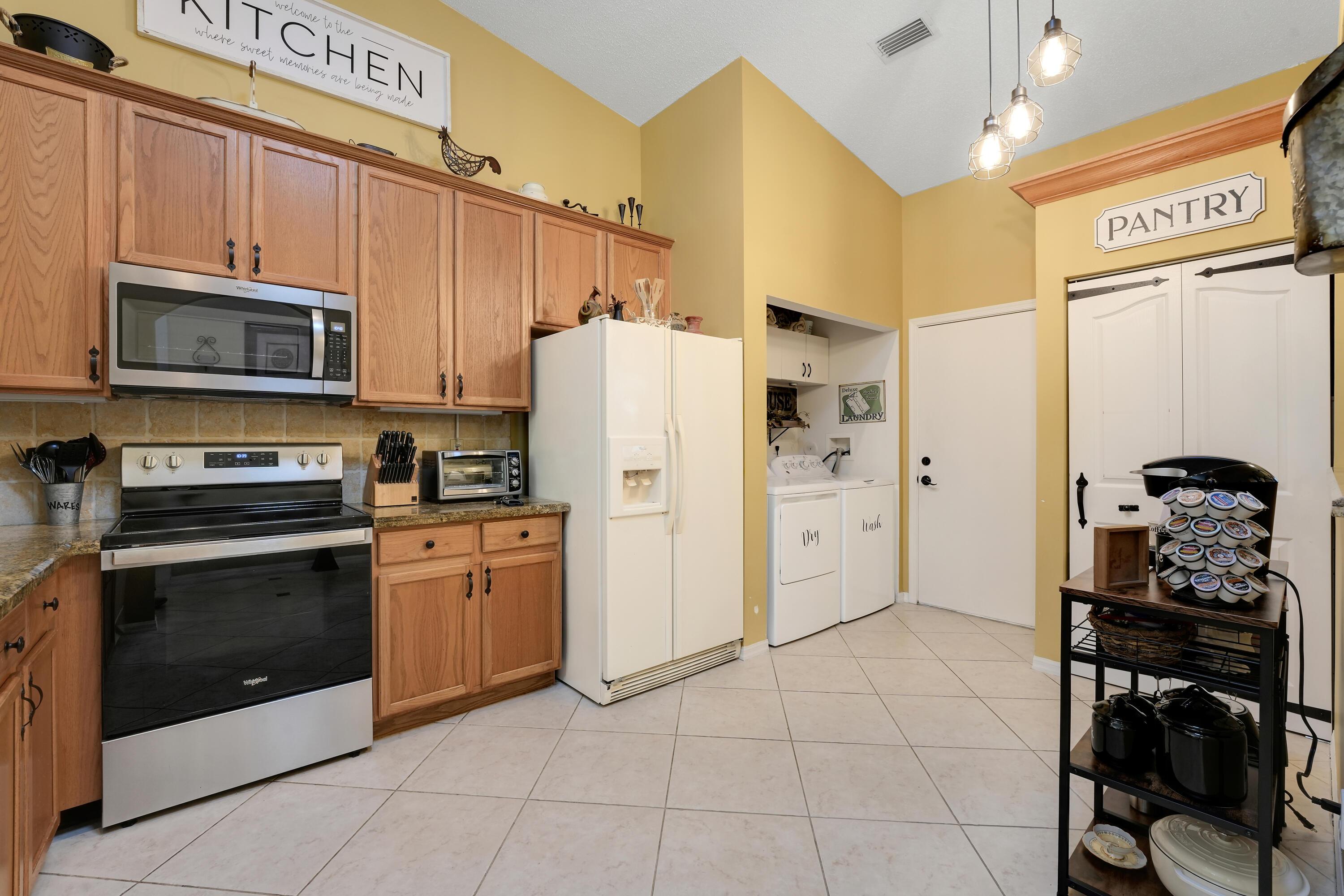 8076 CORMYOUR Way, Boynton Beach, FL 33472, Boynton Beach - Photo 3