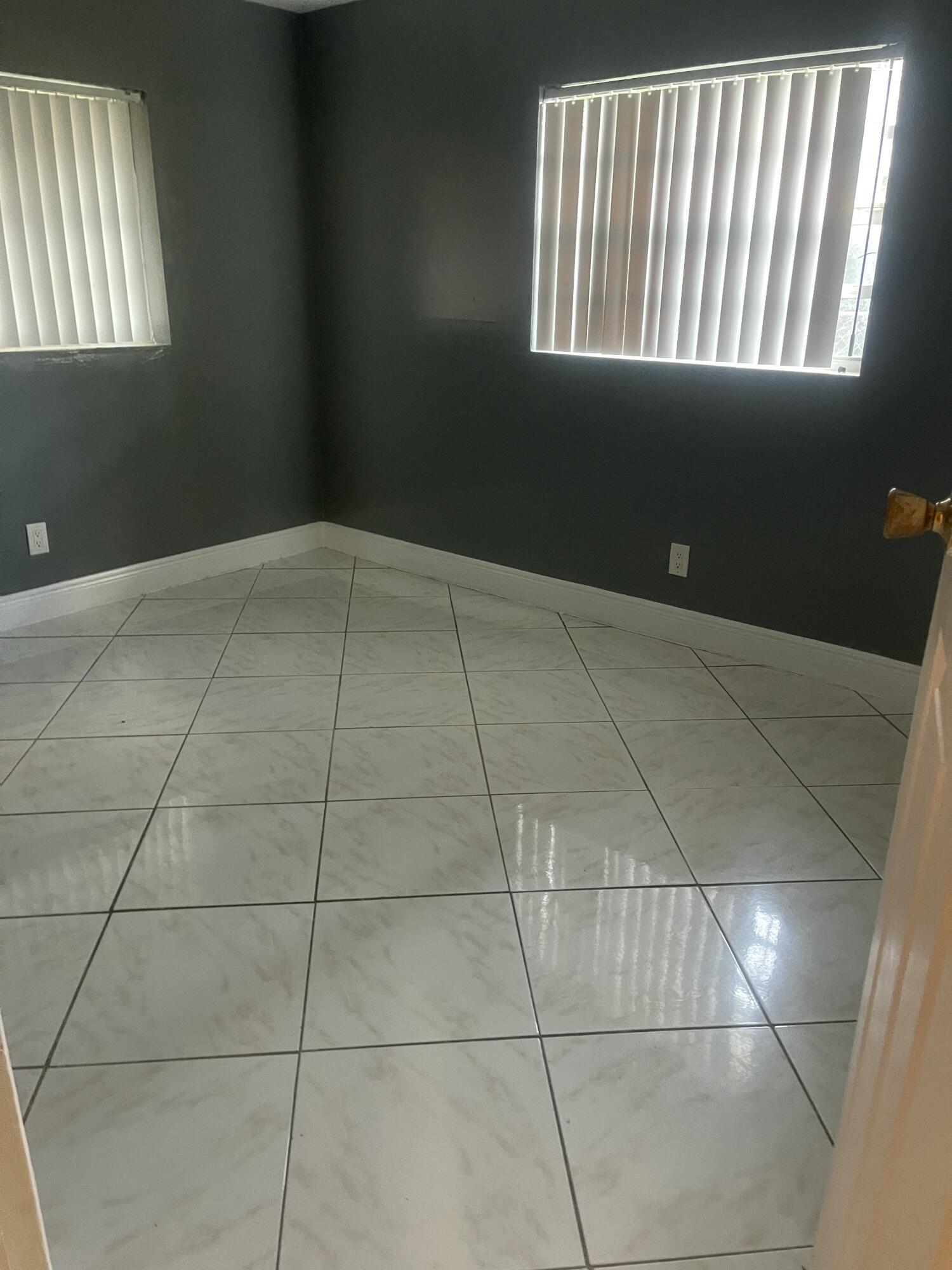 5320 NW 17th Court, Lauderhill, FL 33313, Lauderhill - Photo 5