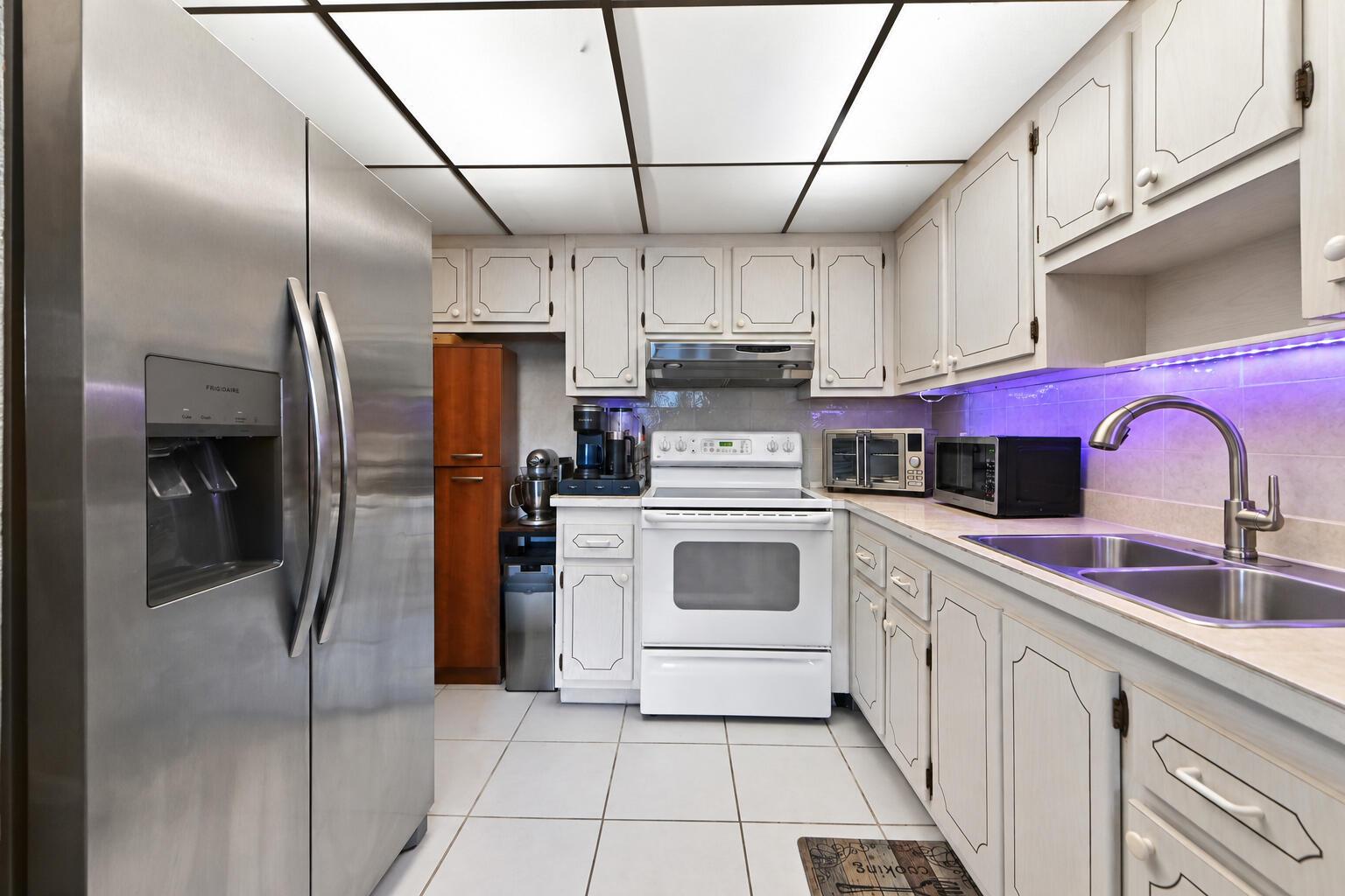 562 Monaco L, Delray Beach, FL 33446, Delray Beach - Photo 3