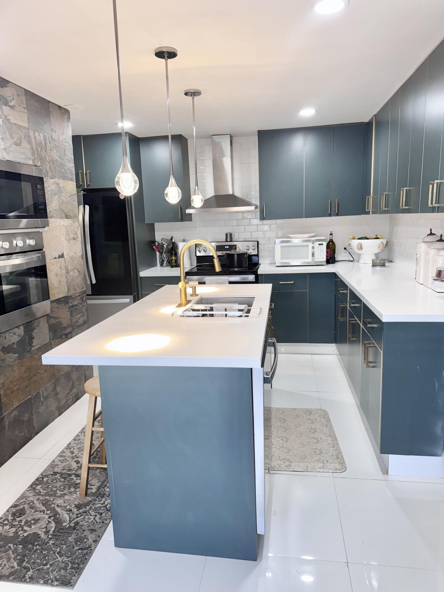1341 NW 20TH Avenue 203, Delray Beach, FL 33445, Delray Beach - Photo 3