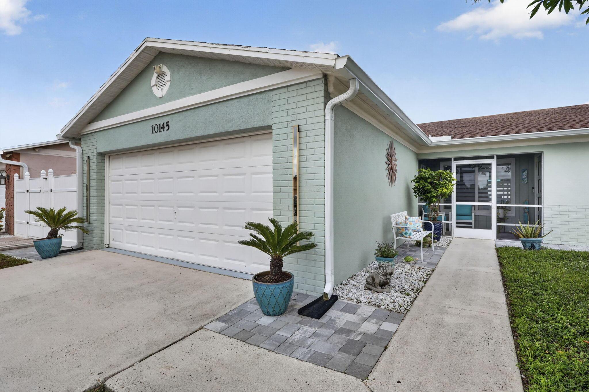 10145 Penzance Lane, Royal Palm Beach, FL 33411, Royal Palm Beach - Photo 4