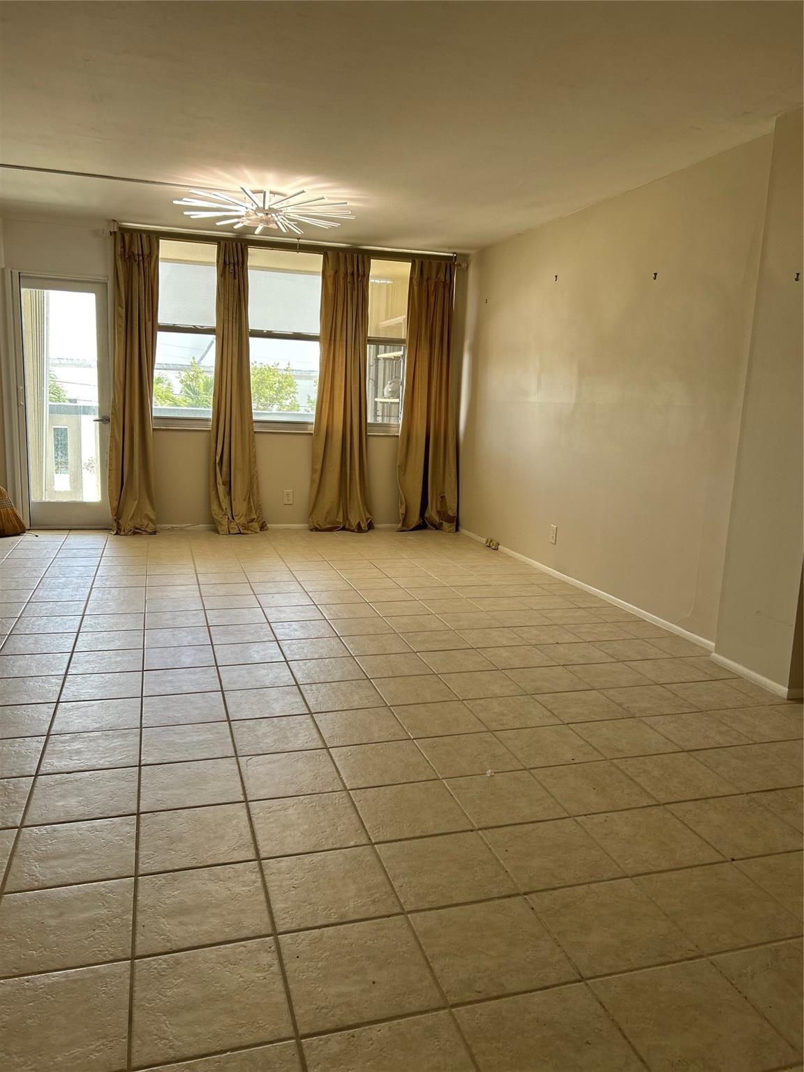 305 N POMPANO BEACH Boulevard 206, Pompano Beach, FL 33062, Pompano Beach - Photo 5