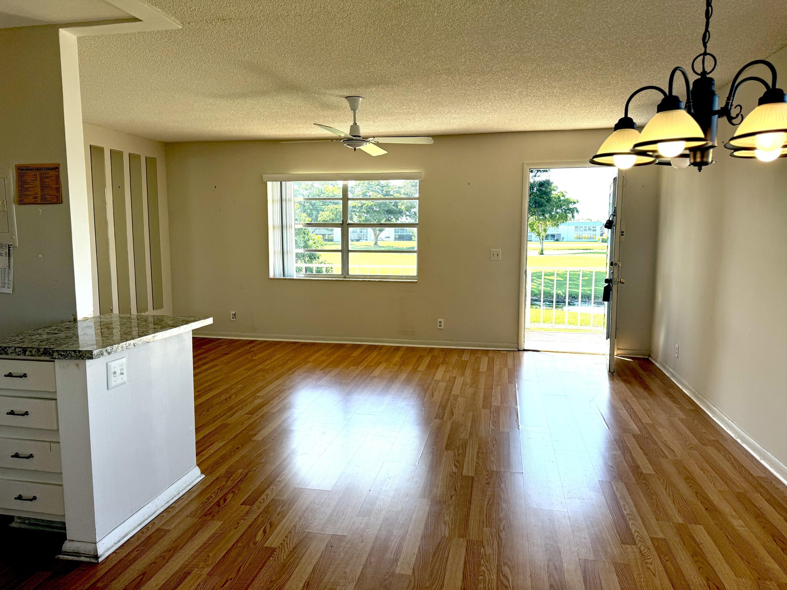 240 Burgundy E, Delray Beach, FL 33484, Delray Beach - Photo 2