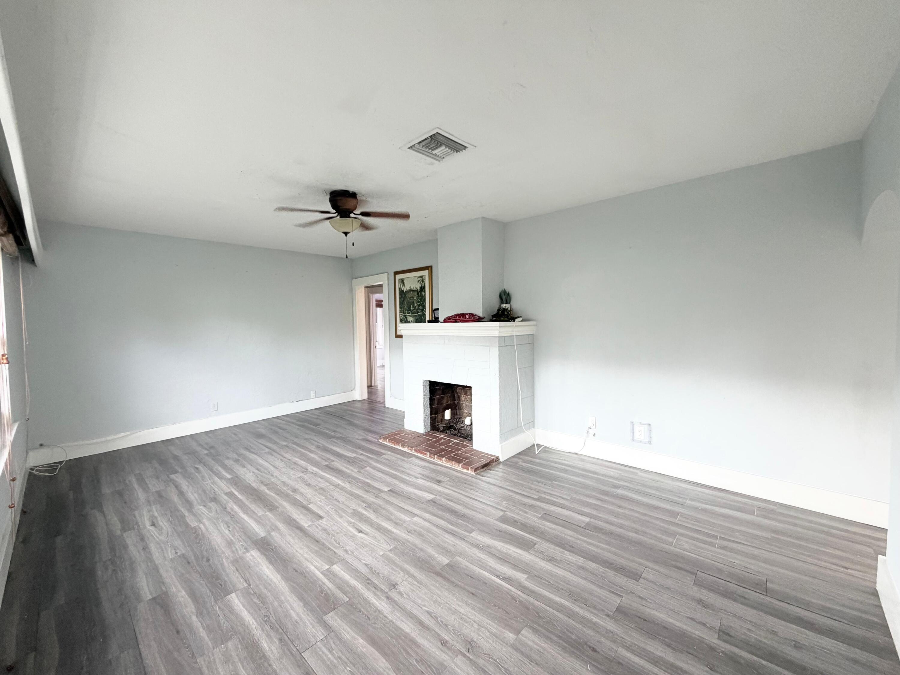 520 Hampton Road, West Palm Beach, FL 33405, West Palm Beach - Photo 3