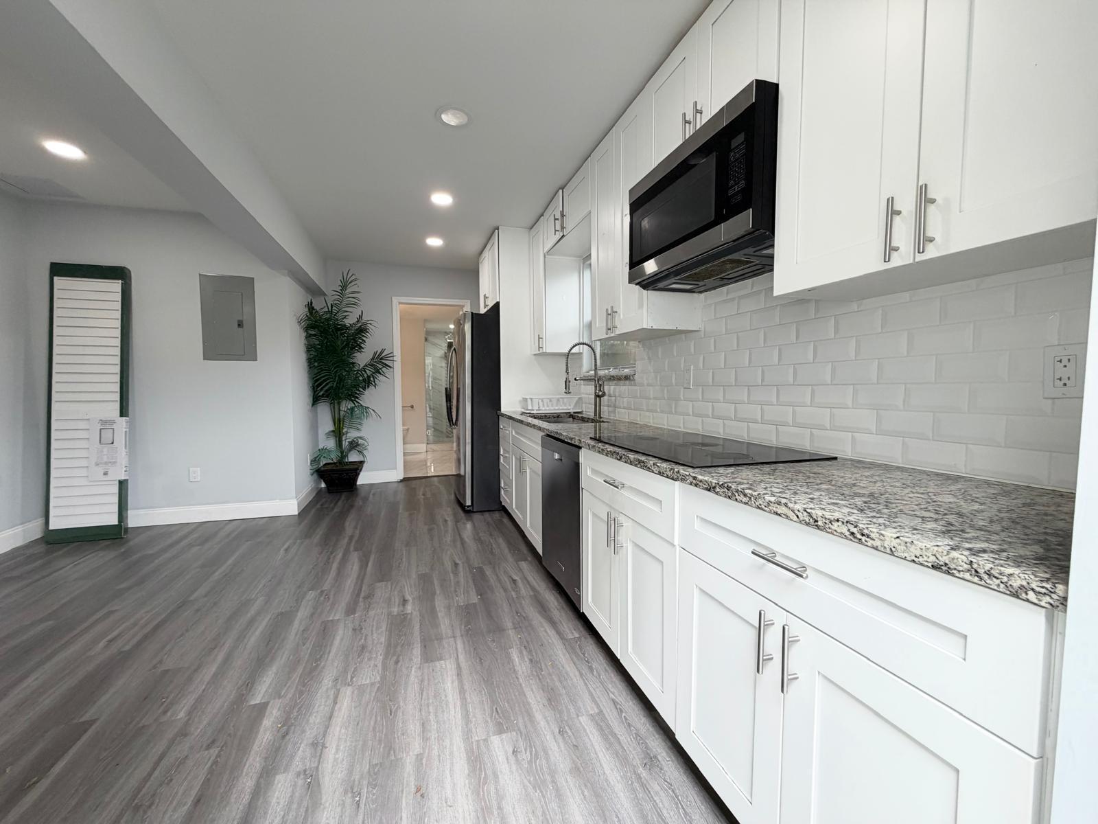 520 Hampton Road 2, West Palm Beach, FL 33405, West Palm Beach - Photo 4