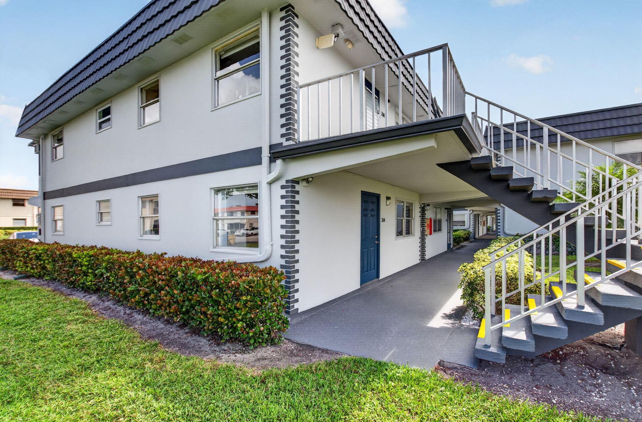 264 SAXONY F 264, Delray Beach, FL 33446, Delray Beach - Photo 3
