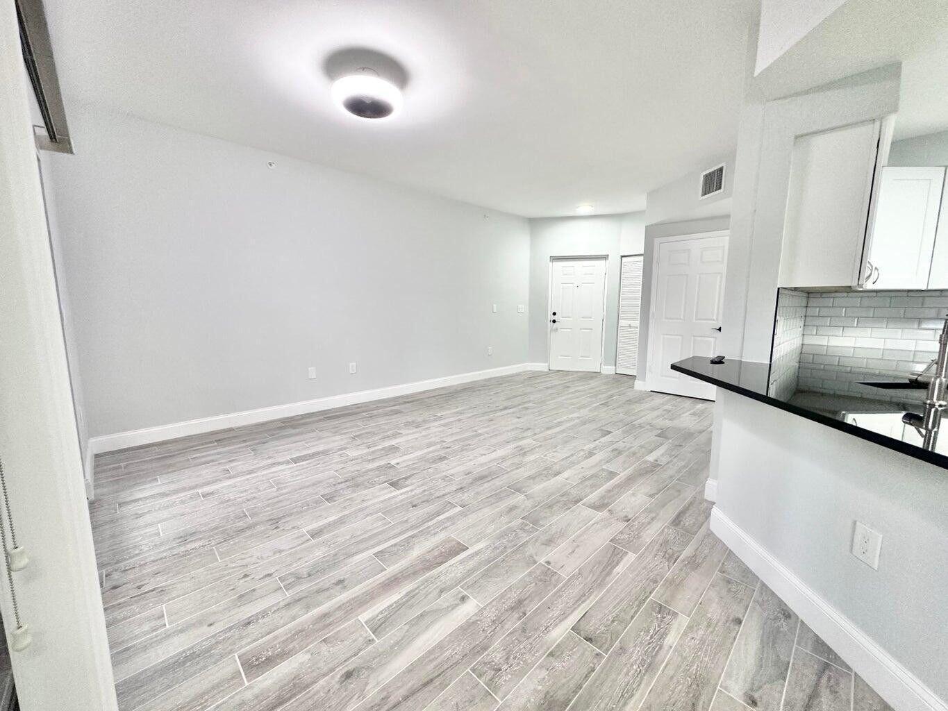 2730 ANZIO Court 105, Palm Beach Gardens, FL 33410, Palm Beach Gardens - Photo 5