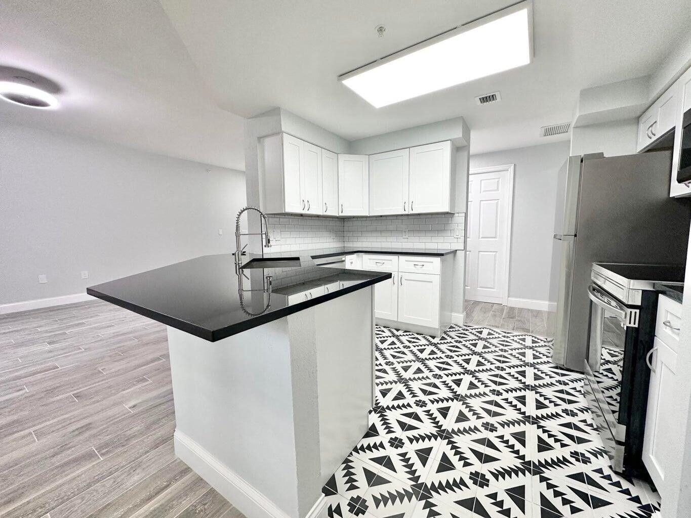 2730 ANZIO Court 105, Palm Beach Gardens, FL 33410, Palm Beach Gardens - Photo 2