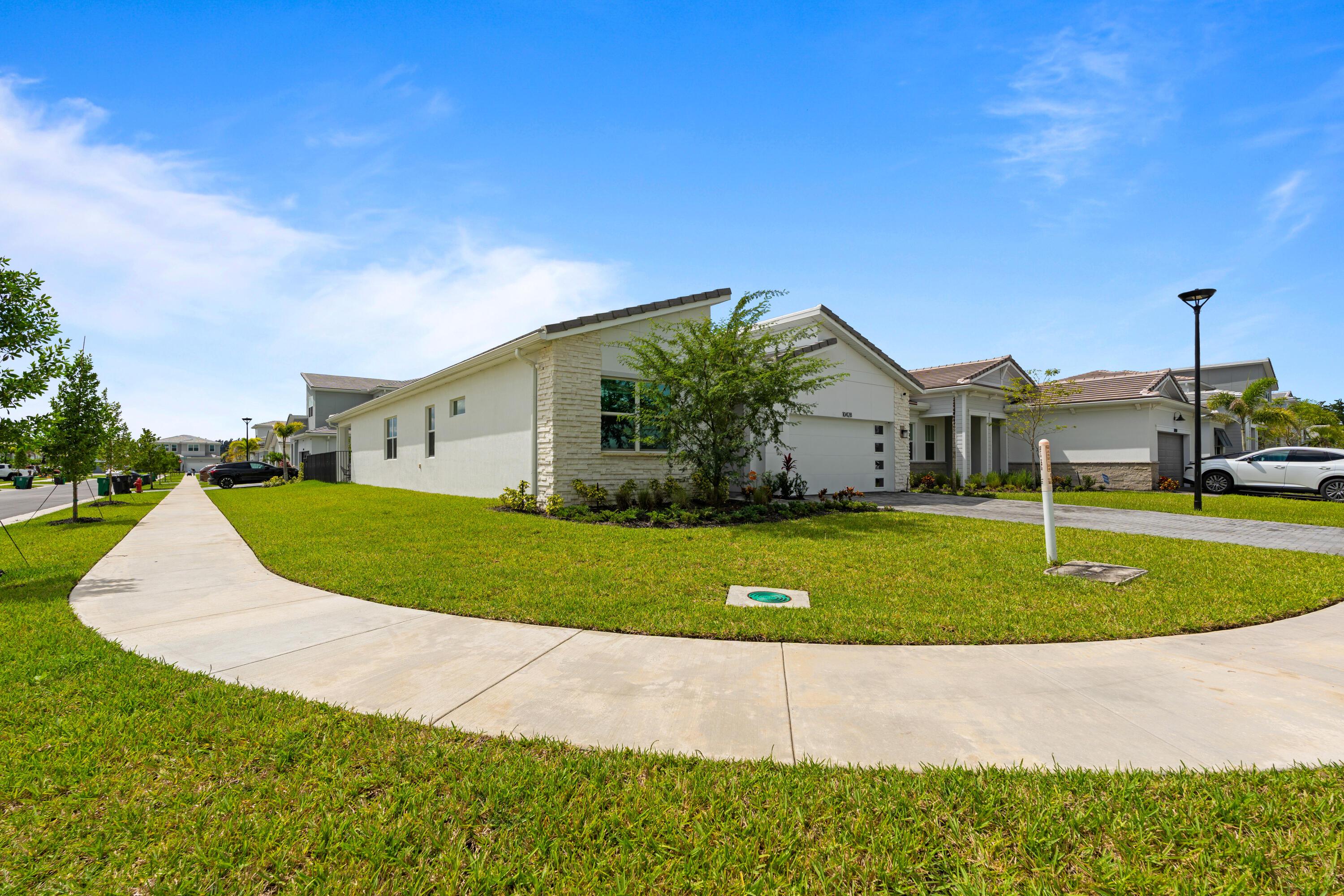10428 SW Jadewood Court, Port St. Lucie, FL 34987, Port St. Lucie - Photo 5