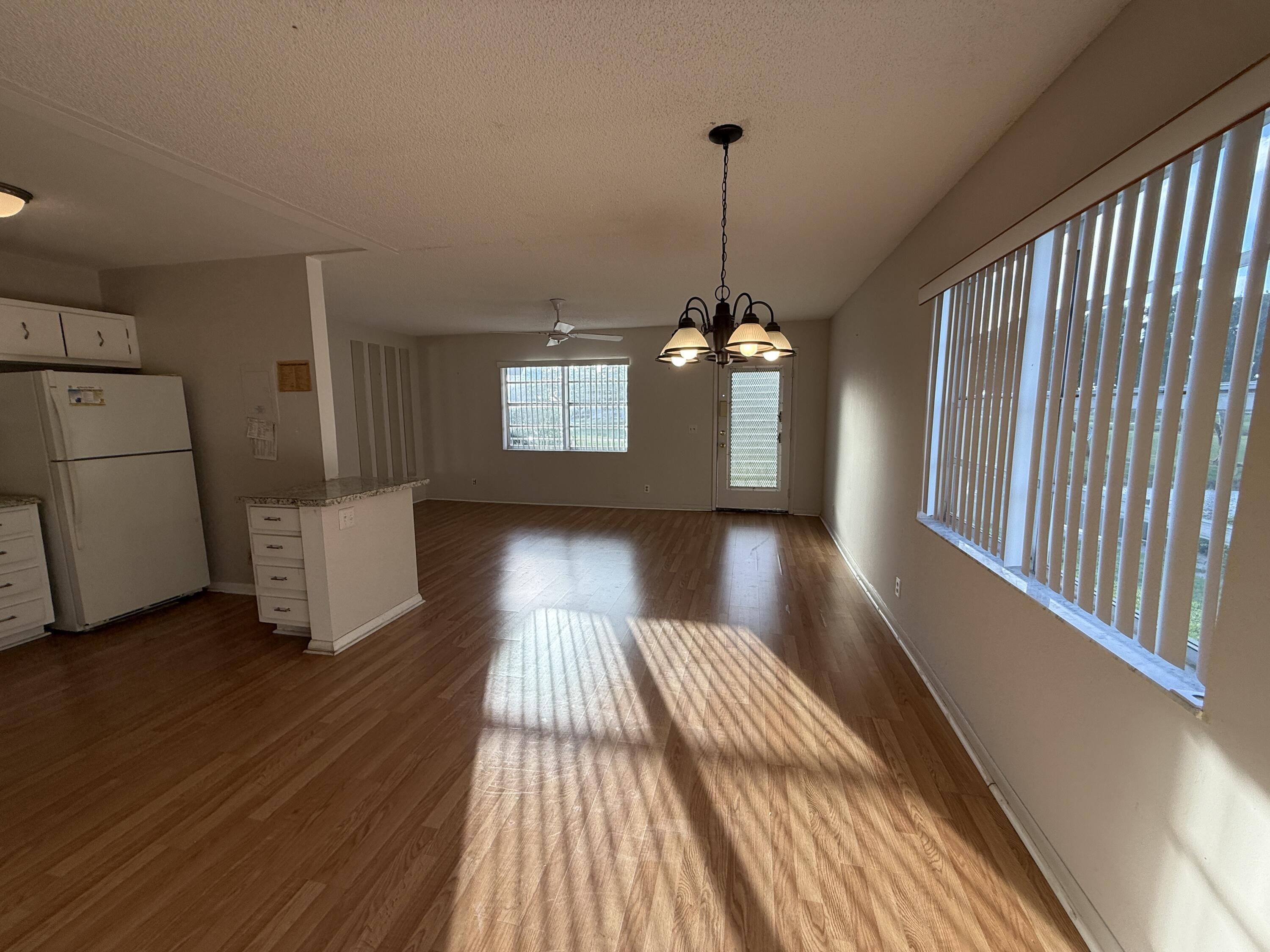 240 Burgundy E, Delray Beach, FL 33484, Delray Beach - Photo 5