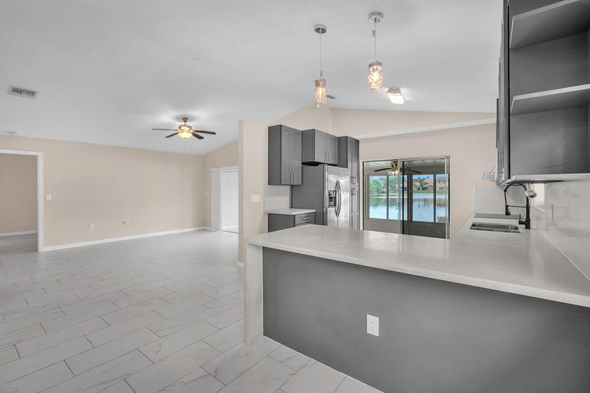 1020 SW 99TH Avenue, Pembroke Pines, FL 33025, Pembroke Pines - Photo 4